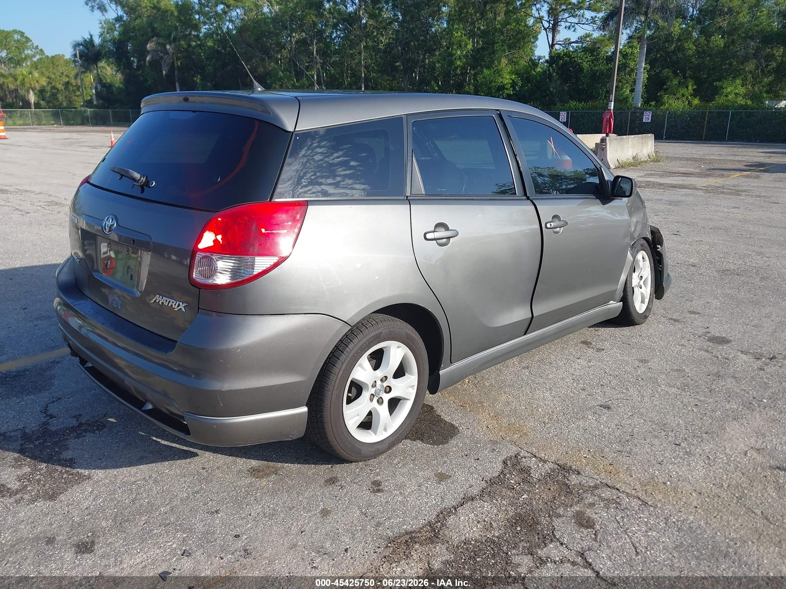 2004 Toyota Matrix Xr Gray vin: 2T1KR32E34C233259