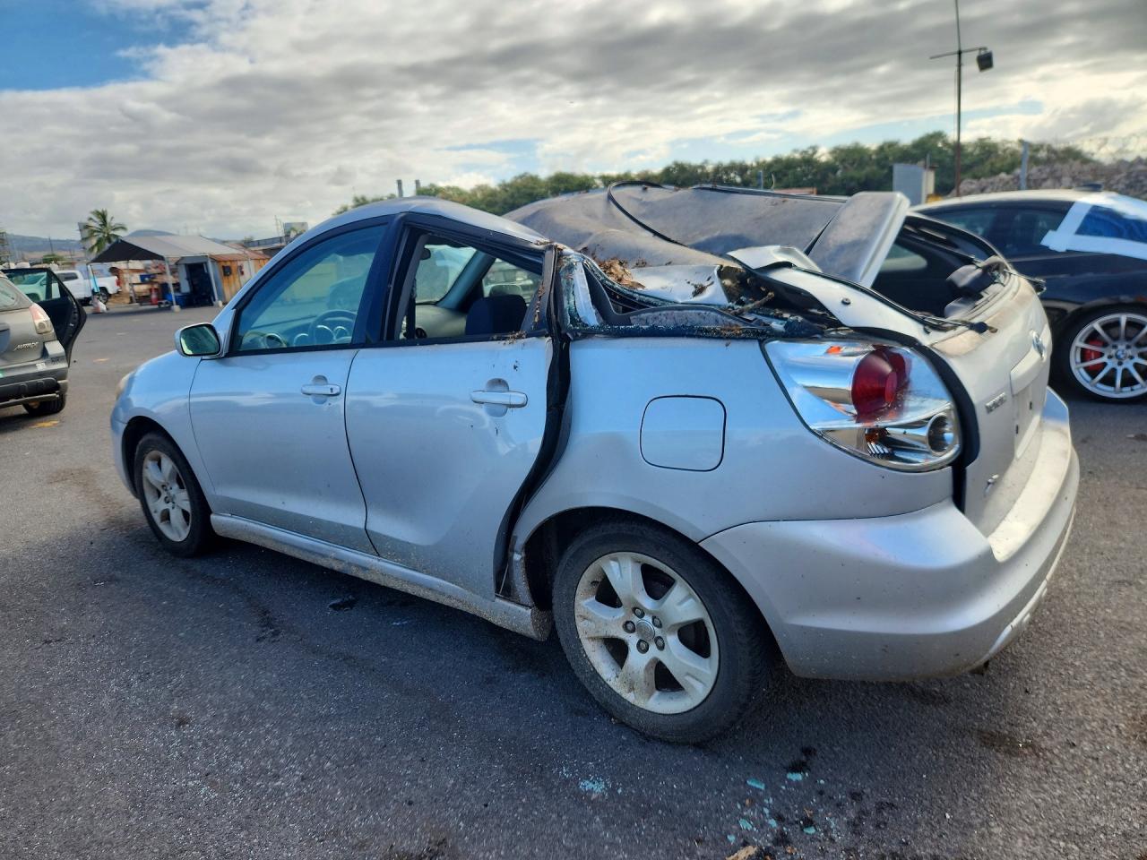 2005 Toyota Matrix Base Серебряный vin: 2T1KR32E35C331709
