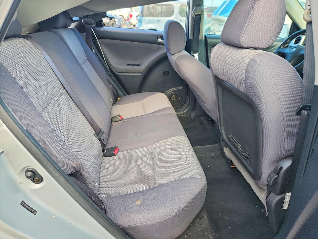 2005 Toyota Matrix Base Серебряный vin: 2T1KR32E35C331709