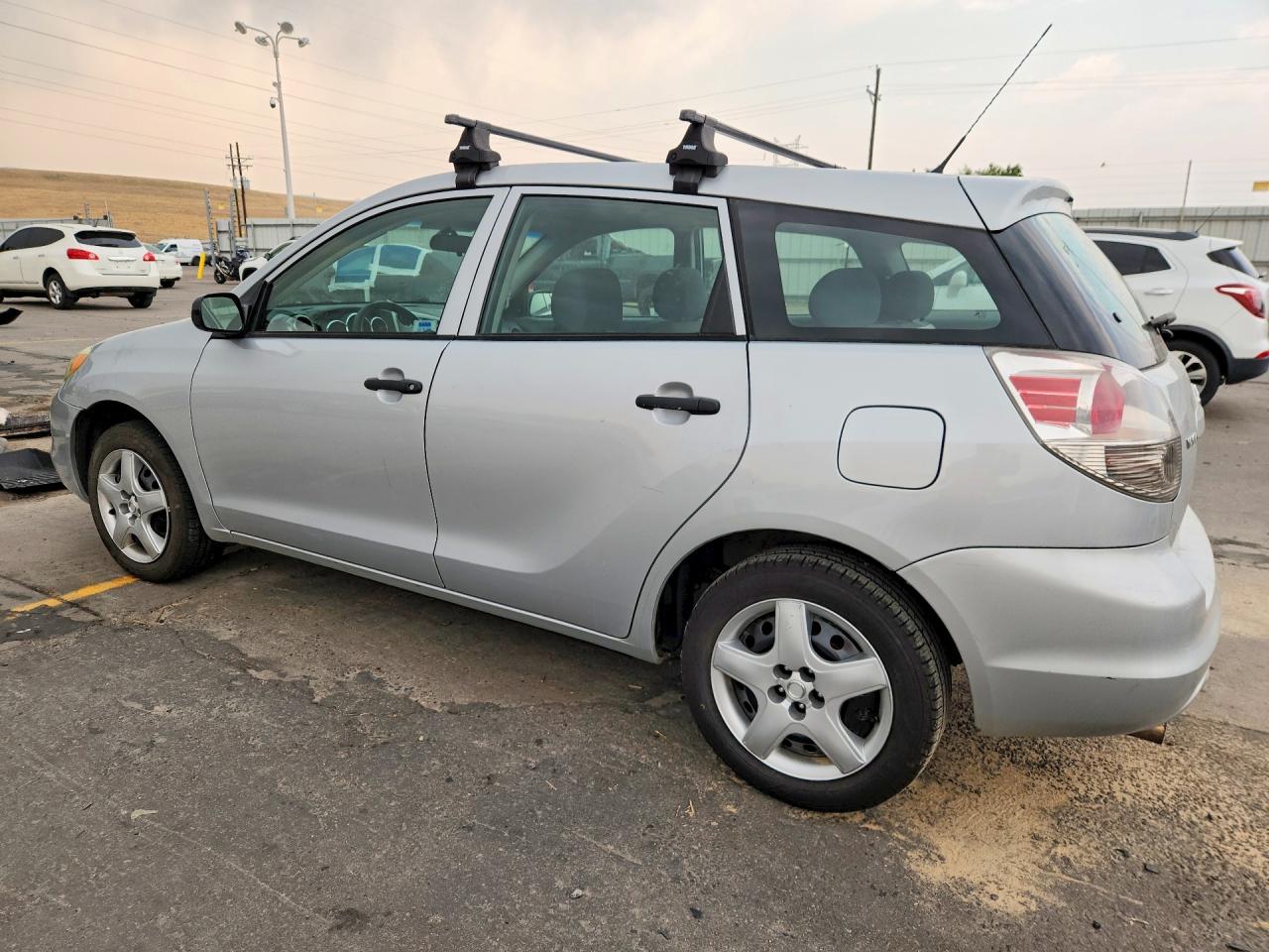 2005 Toyota Matrix Base Silver vin: 2T1KR32E35C351944