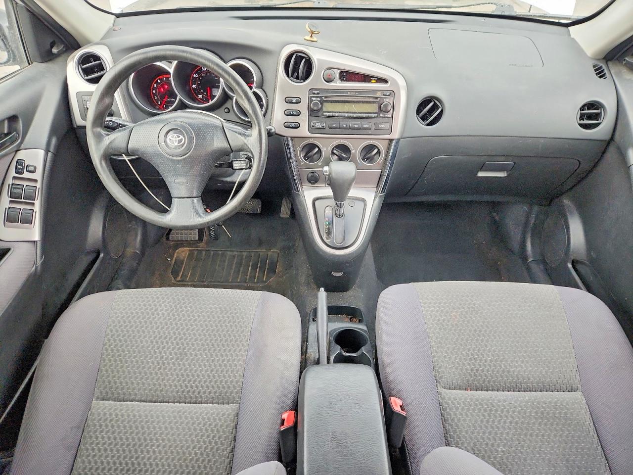 2005 Toyota Matrix Base Silver vin: 2T1KR32E35C351944