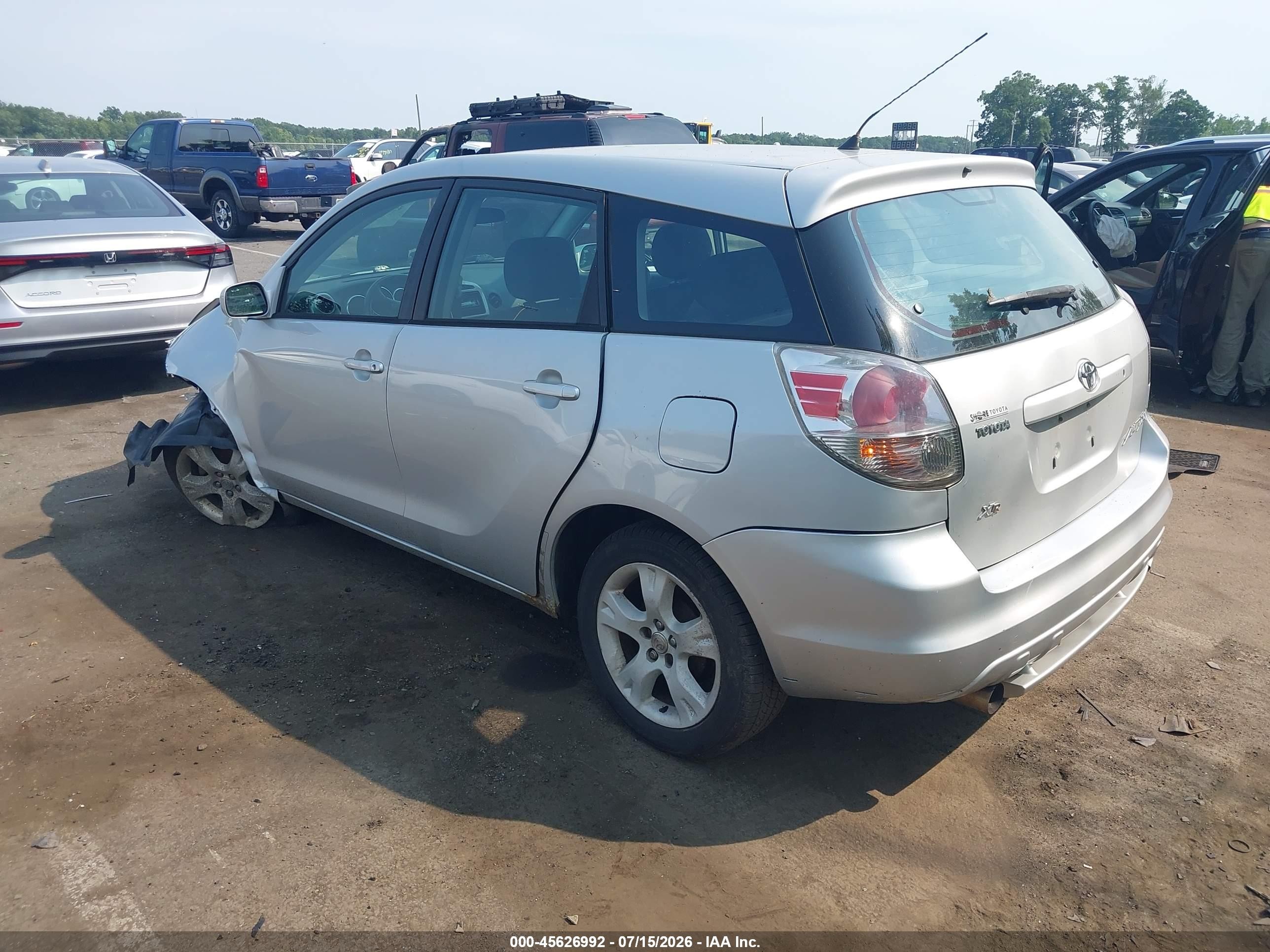 2005 Toyota Matrix Xr Silver vin: 2T1KR32E35C382210