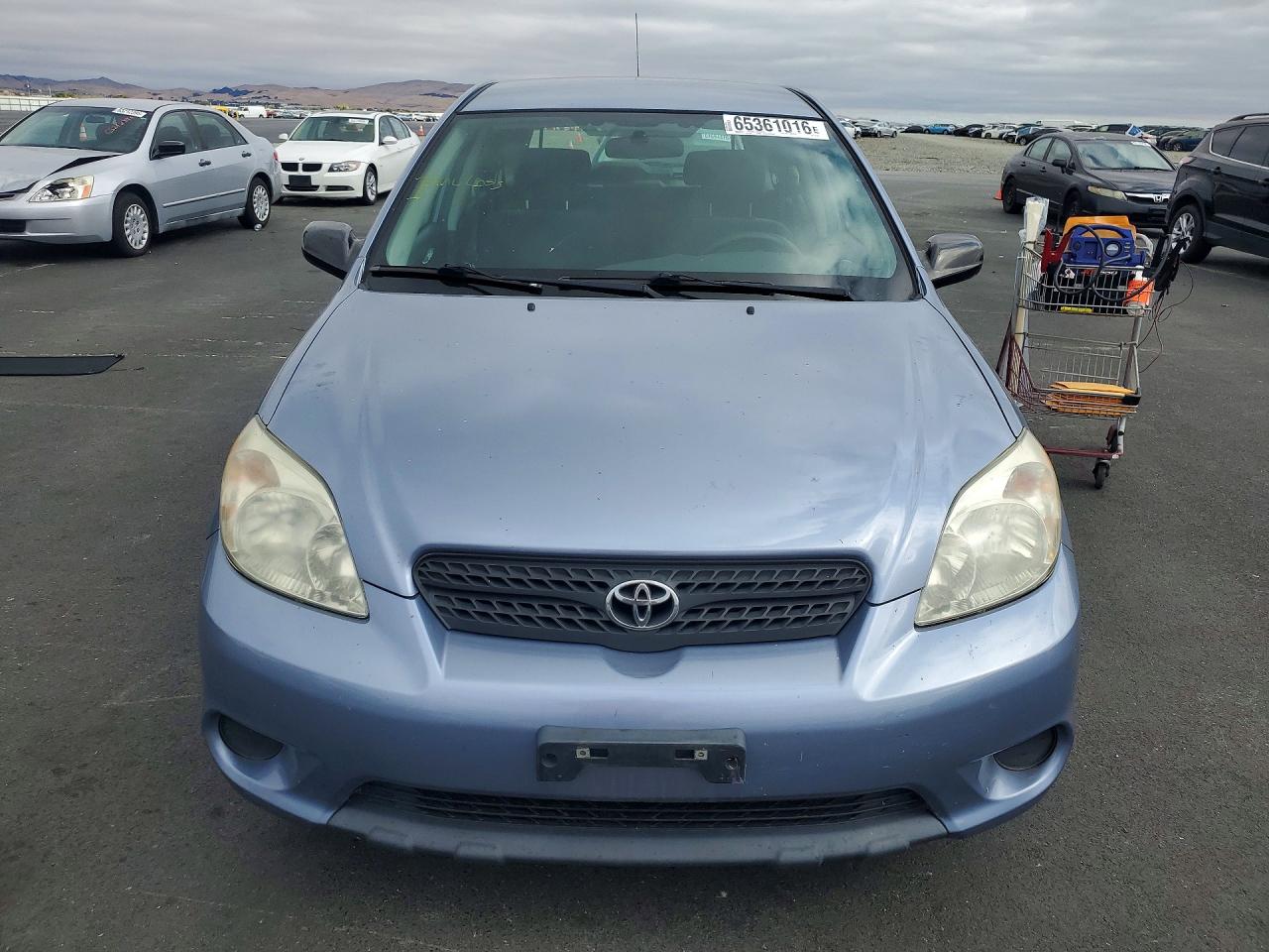 2005 Toyota Matrix Base Blue vin: 2T1KR32E35C413312