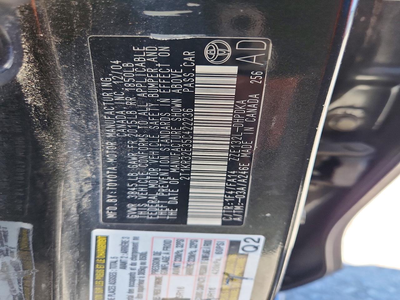2005 Toyota Matrix Base Черный vin: 2T1KR32E35C422236