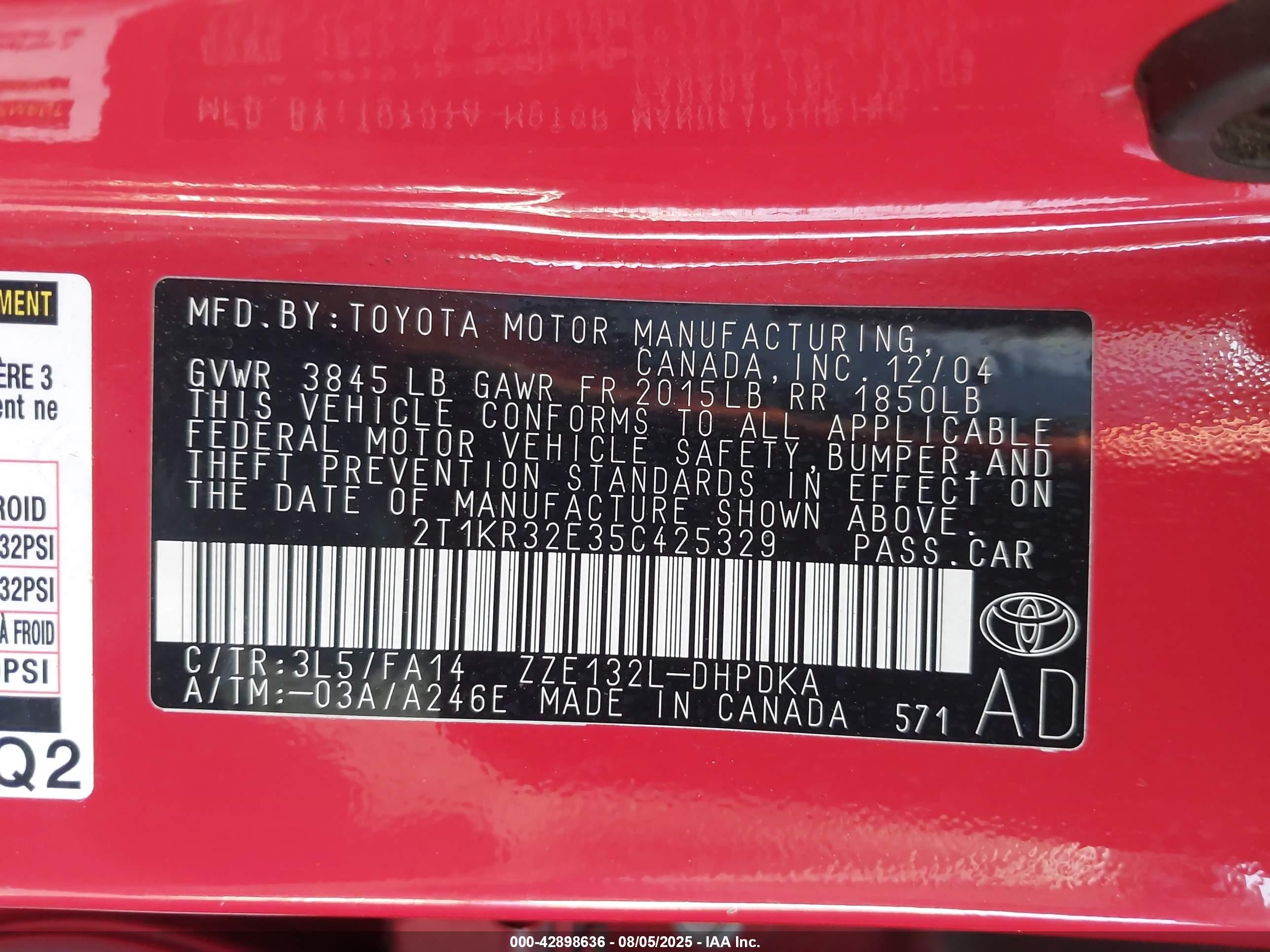 2005 Toyota Matrix   Red vin: 2T1KR32E35C425329