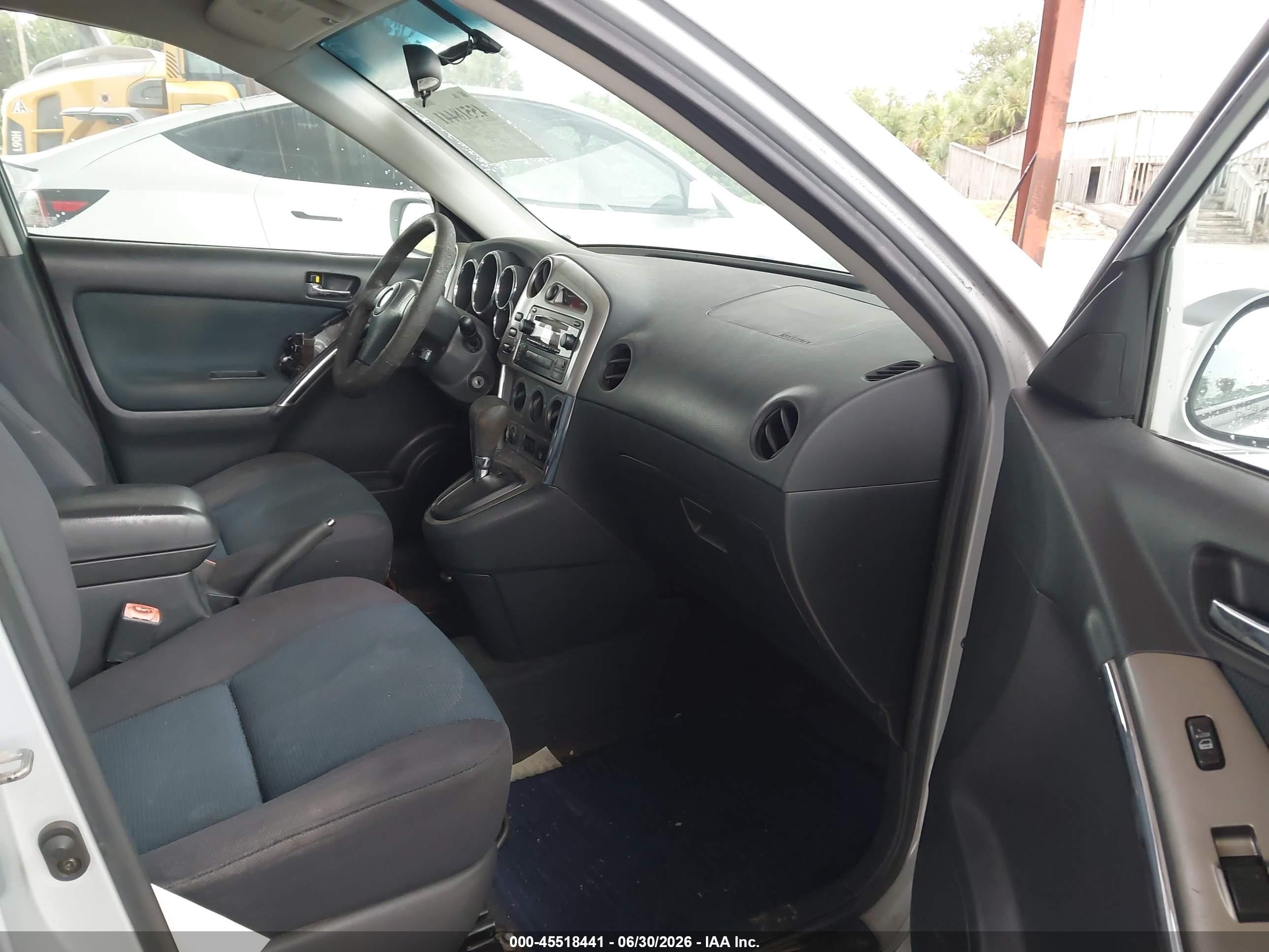 2005 Toyota Matrix Xr Silver vin: 2T1KR32E35C430336