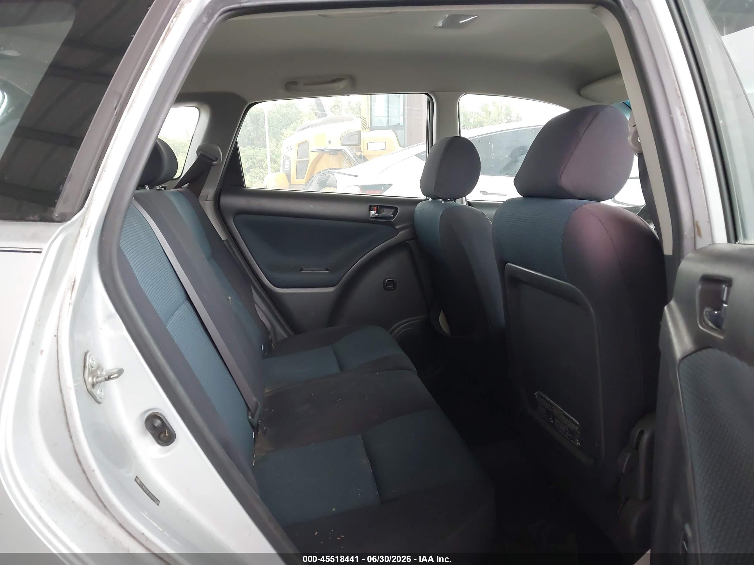 2005 Toyota Matrix Xr Silver vin: 2T1KR32E35C430336