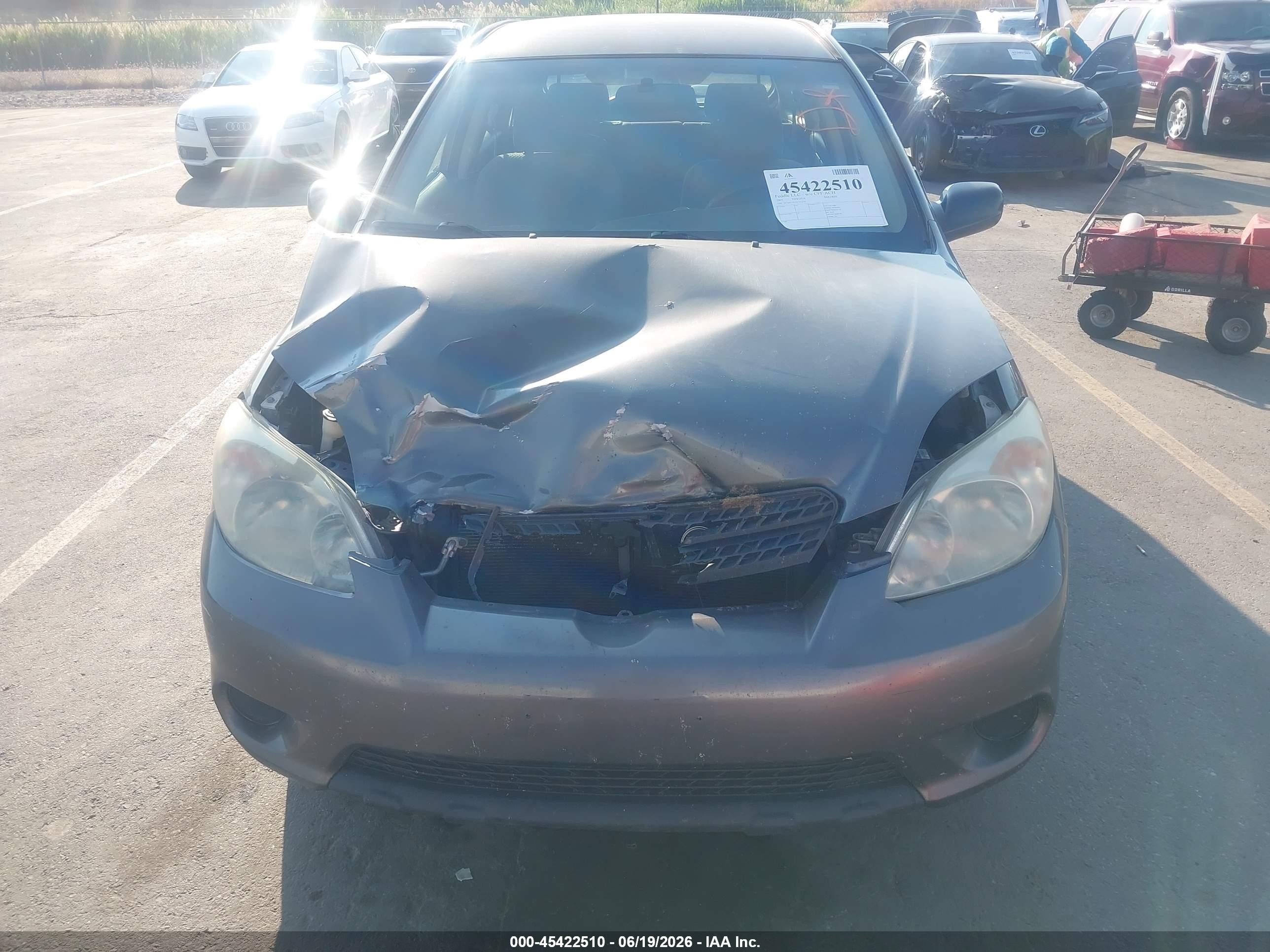 2005 Toyota Matrix   Gray vin: 2T1KR32E35C552145