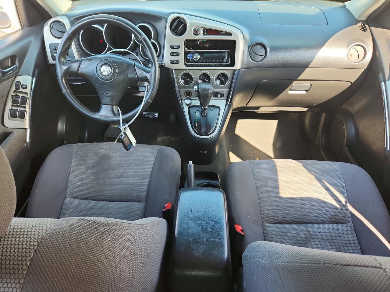 2006 Toyota Matrix Xr Silver vin: 2T1KR32E36C592582