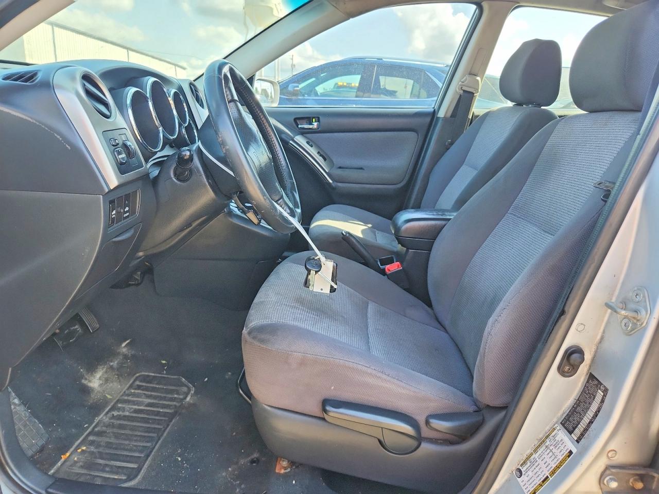 2006 Toyota Matrix Xr Silver vin: 2T1KR32E36C592582
