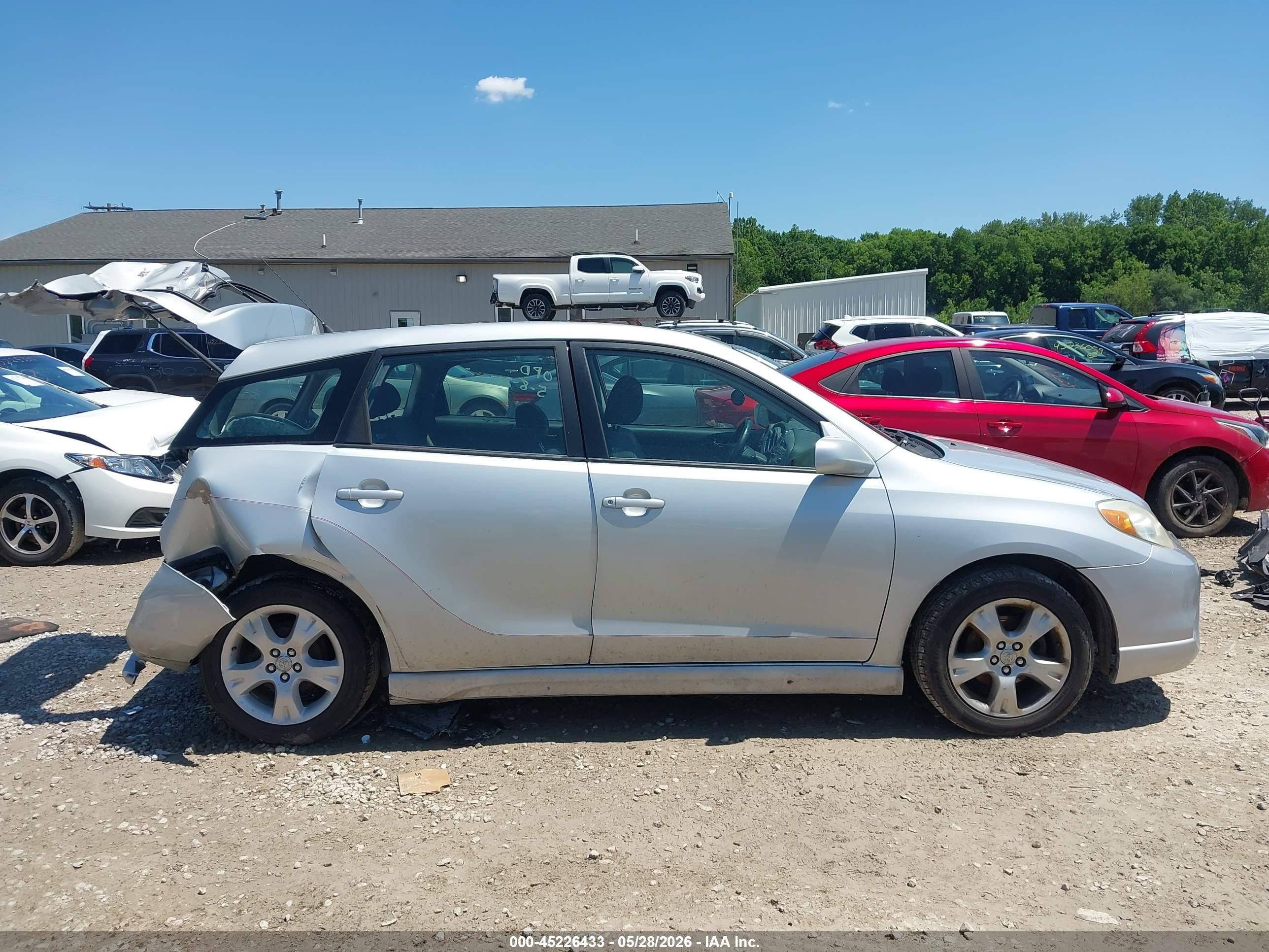 2007 Toyota Matrix Xr Silver vin: 2T1KR32E37C643631