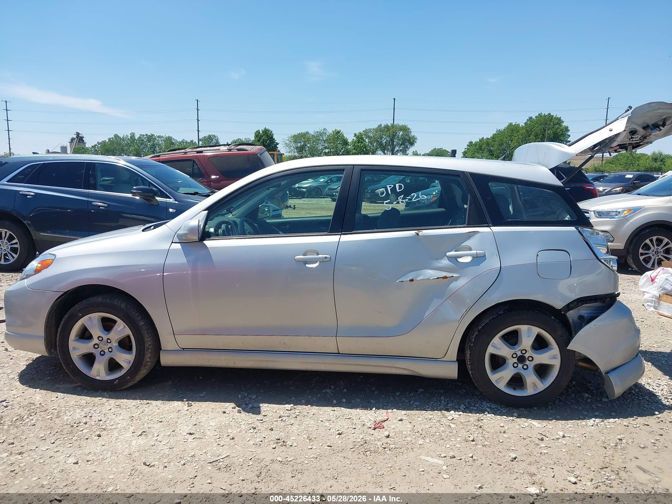 2007 Toyota Matrix Xr Silver vin: 2T1KR32E37C643631