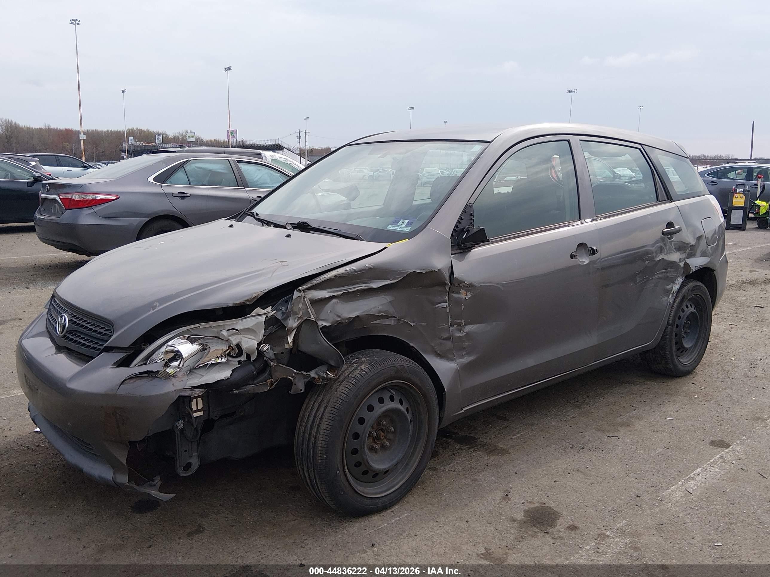 2007 Toyota Matrix   Gray vin: 2T1KR32E37C672191