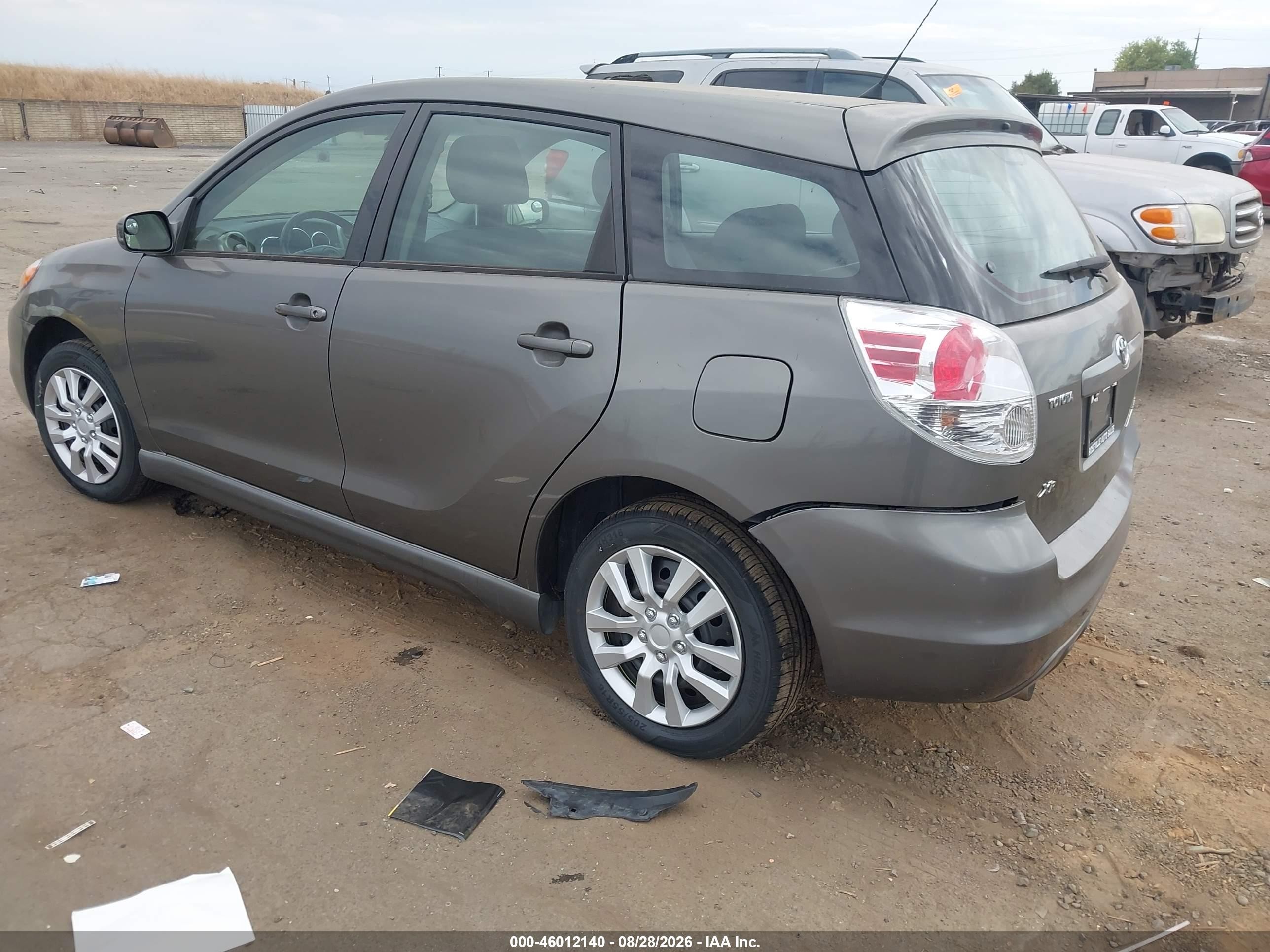 2007 Toyota Matrix Xr Серый vin: 2T1KR32E37C674183