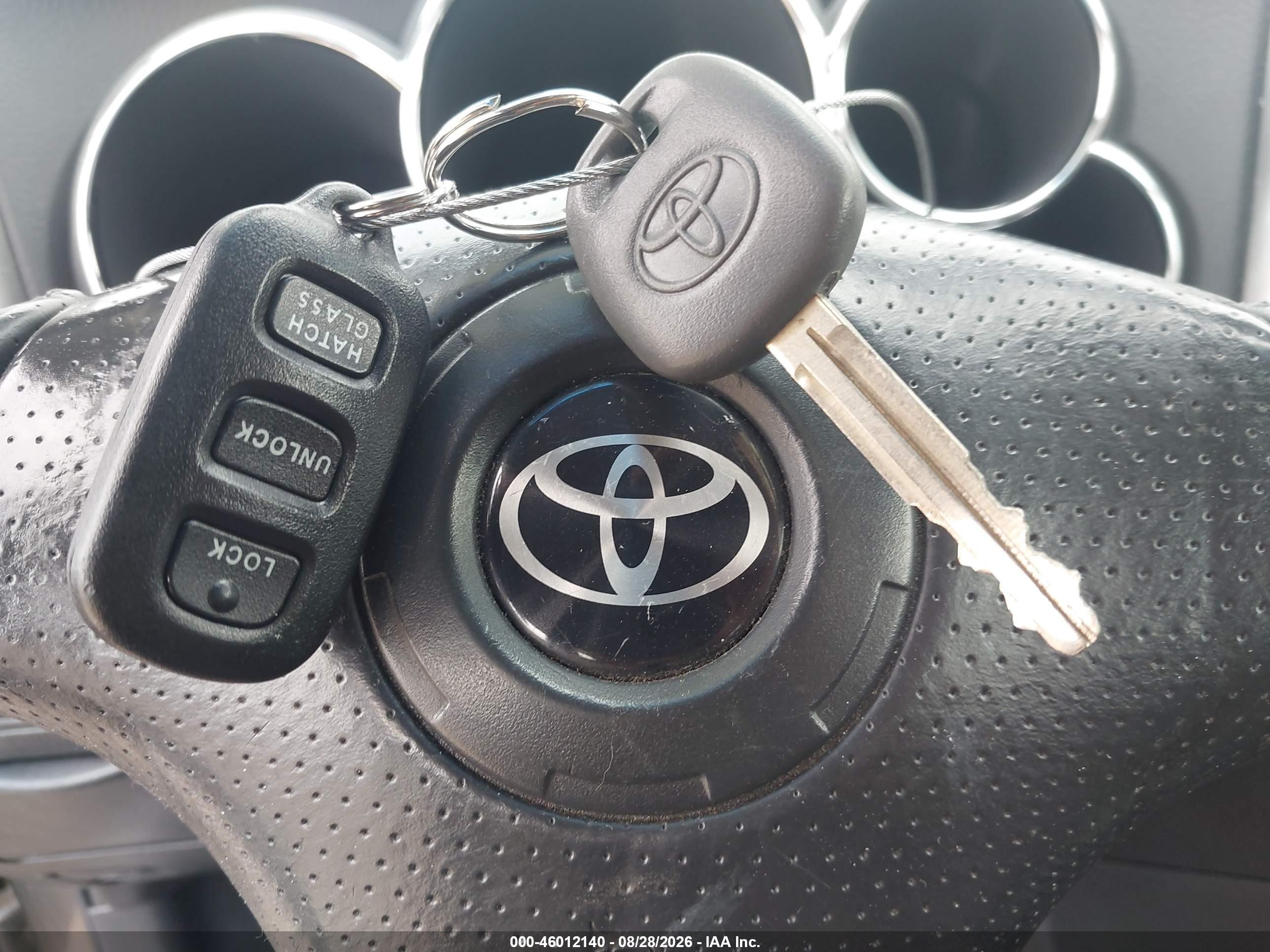 2007 Toyota Matrix Xr Серый vin: 2T1KR32E37C674183
