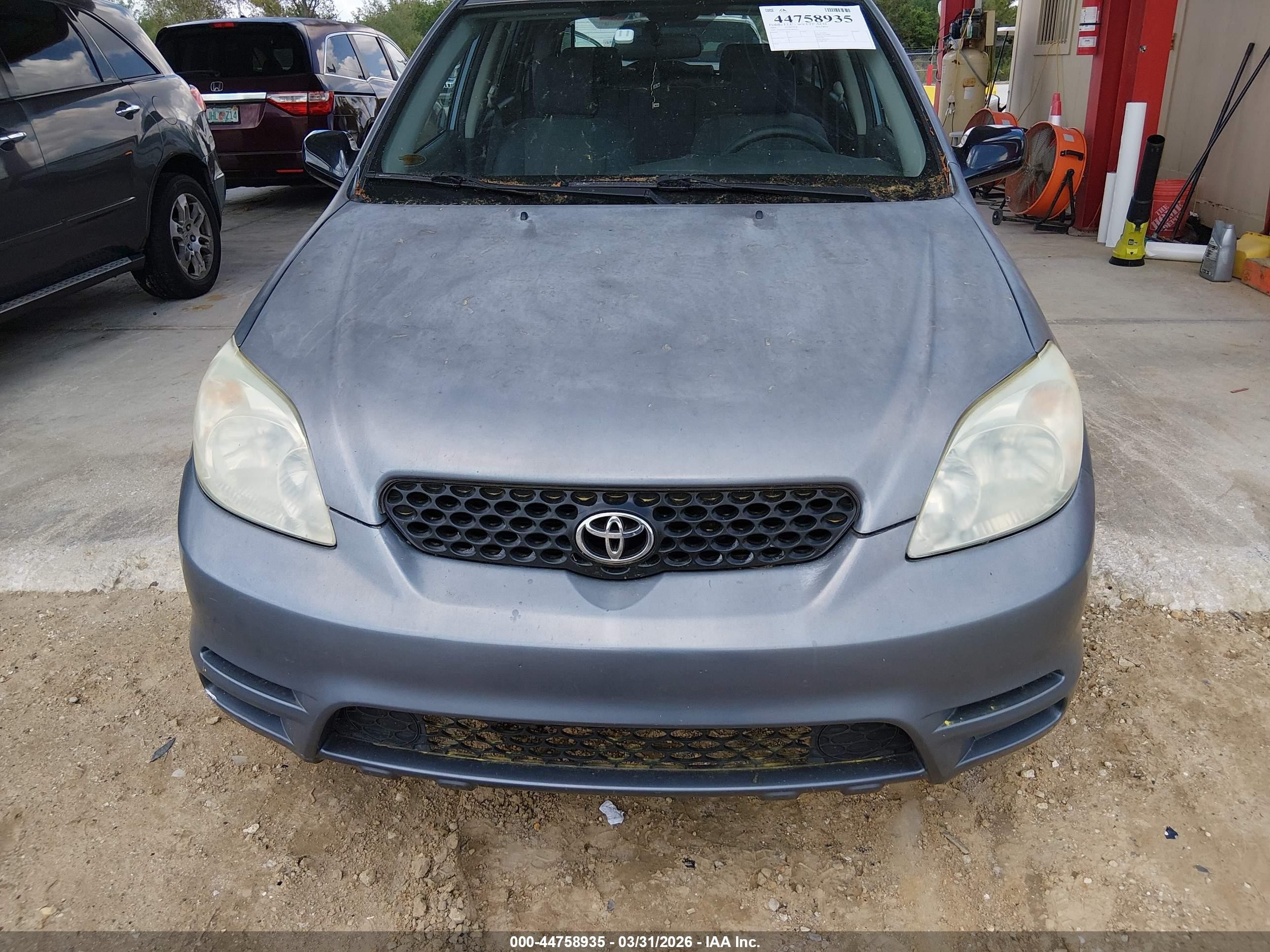 2003 Toyota Matrix Standard Gray vin: 2T1KR32E43C062407