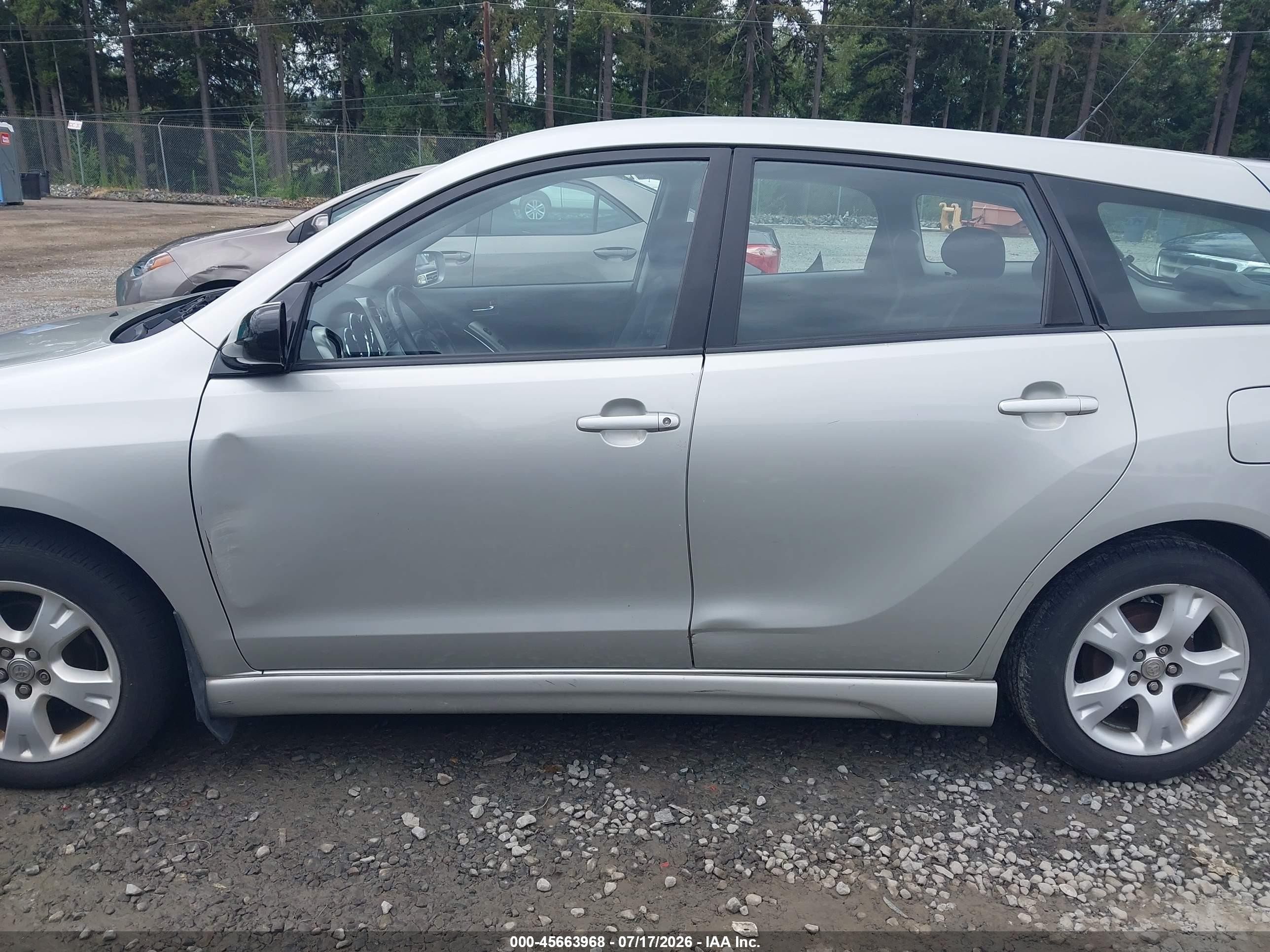 2003 Toyota Matrix Xr Серебряный vin: 2T1KR32E43C771239