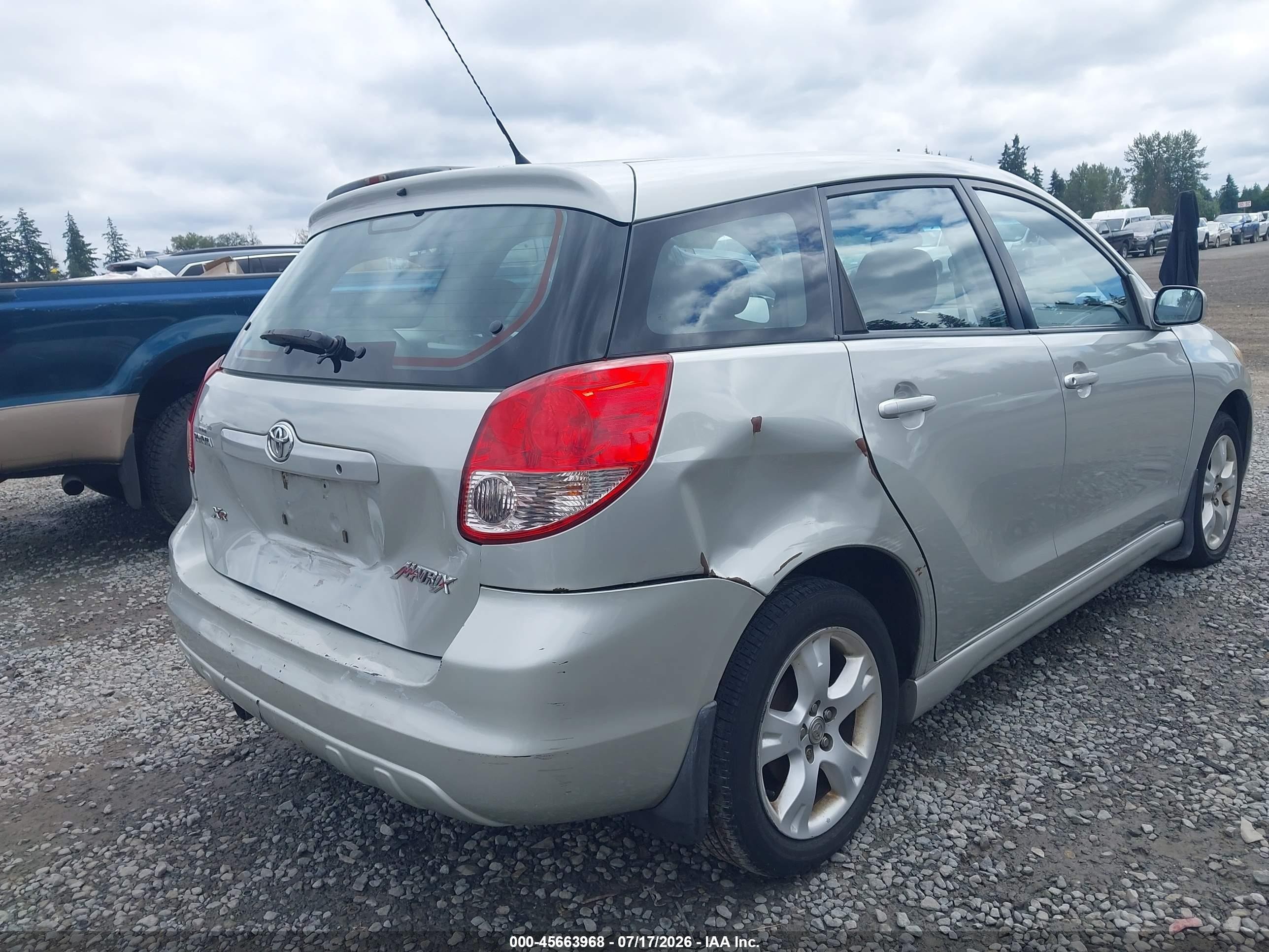 2003 Toyota Matrix Xr Серебряный vin: 2T1KR32E43C771239