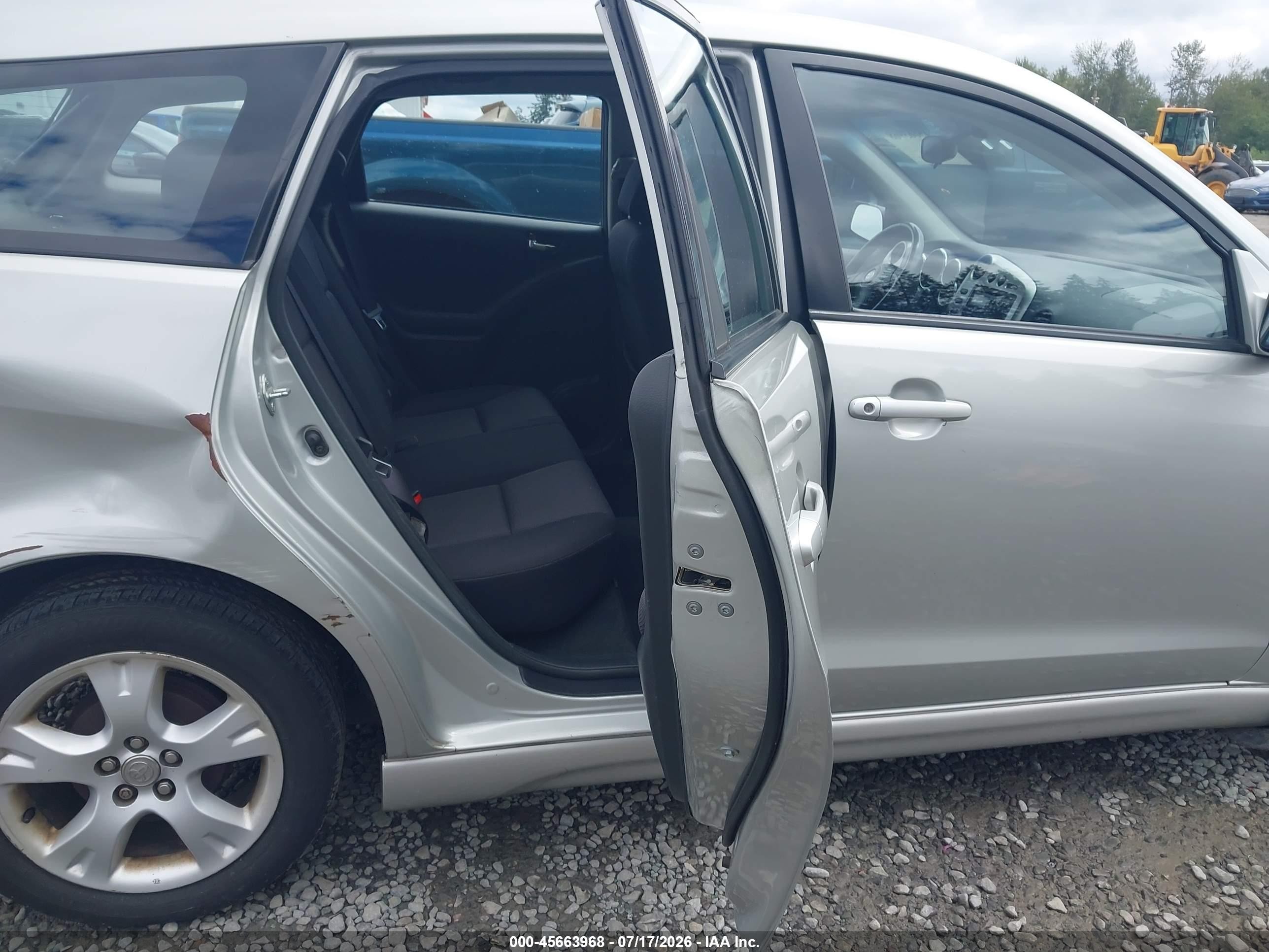 2003 Toyota Matrix Xr Серебряный vin: 2T1KR32E43C771239