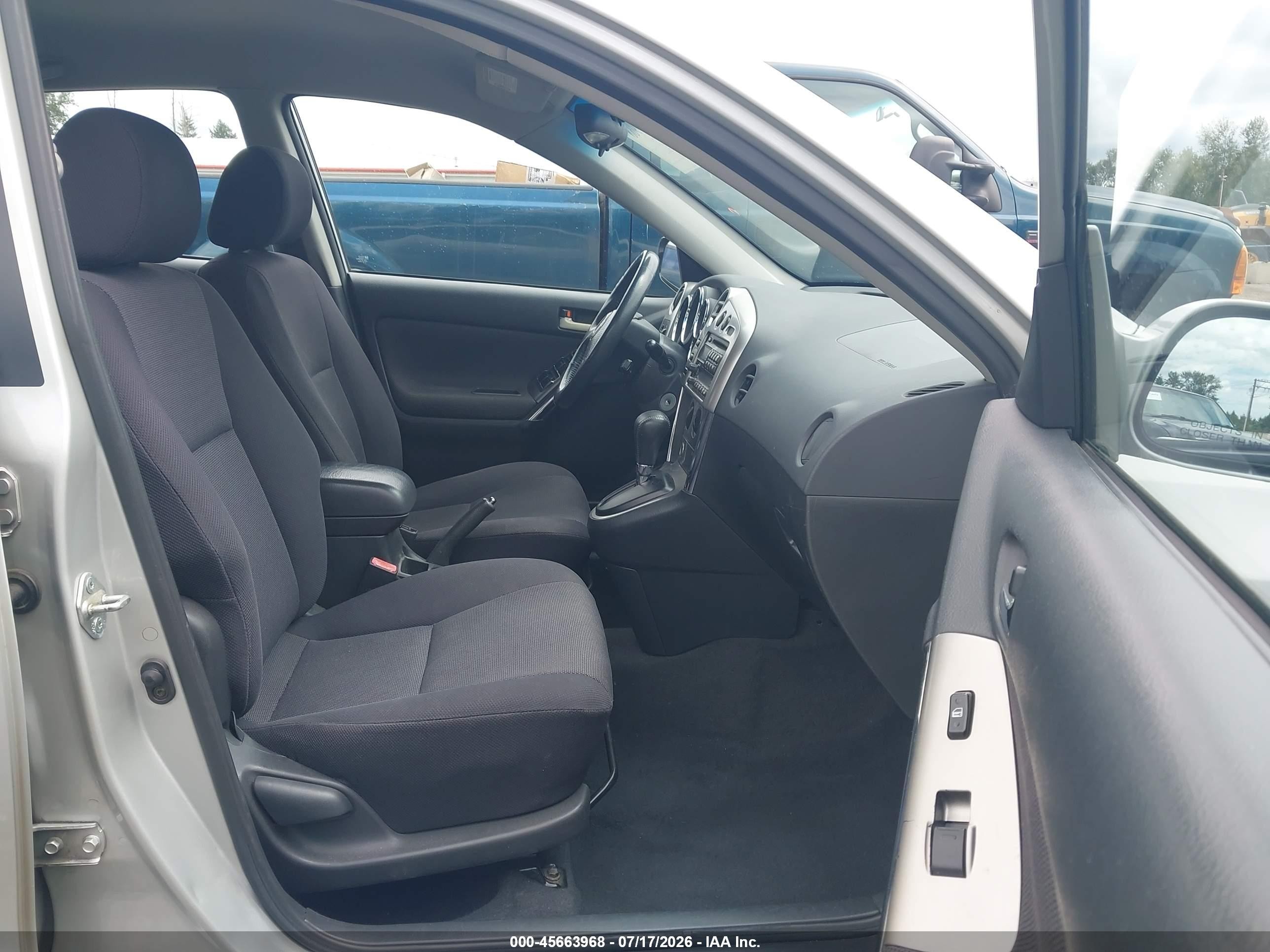 2003 Toyota Matrix Xr Серебряный vin: 2T1KR32E43C771239