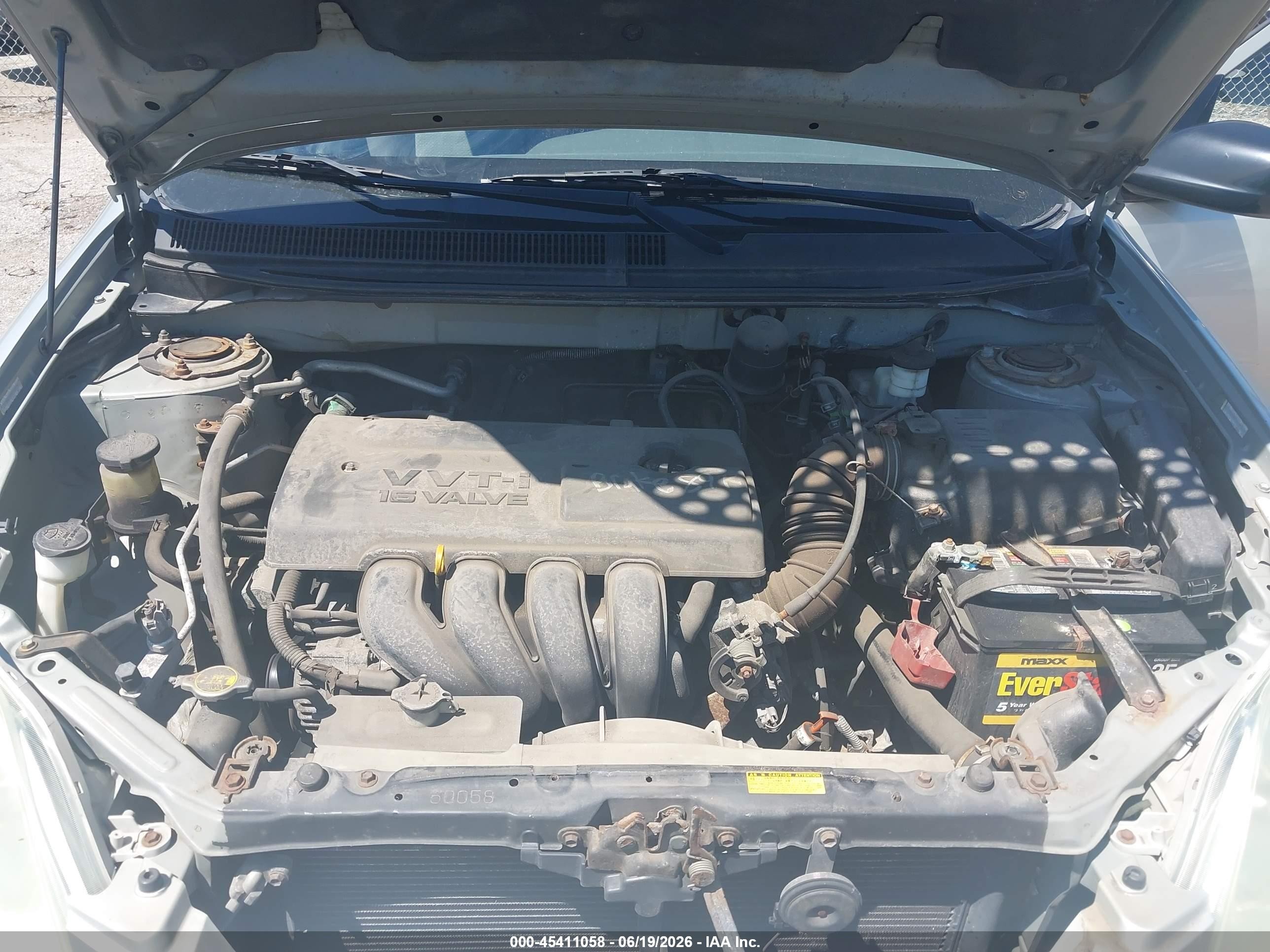 2004 Toyota Matrix Standard Silver vin: 2T1KR32E44C186131
