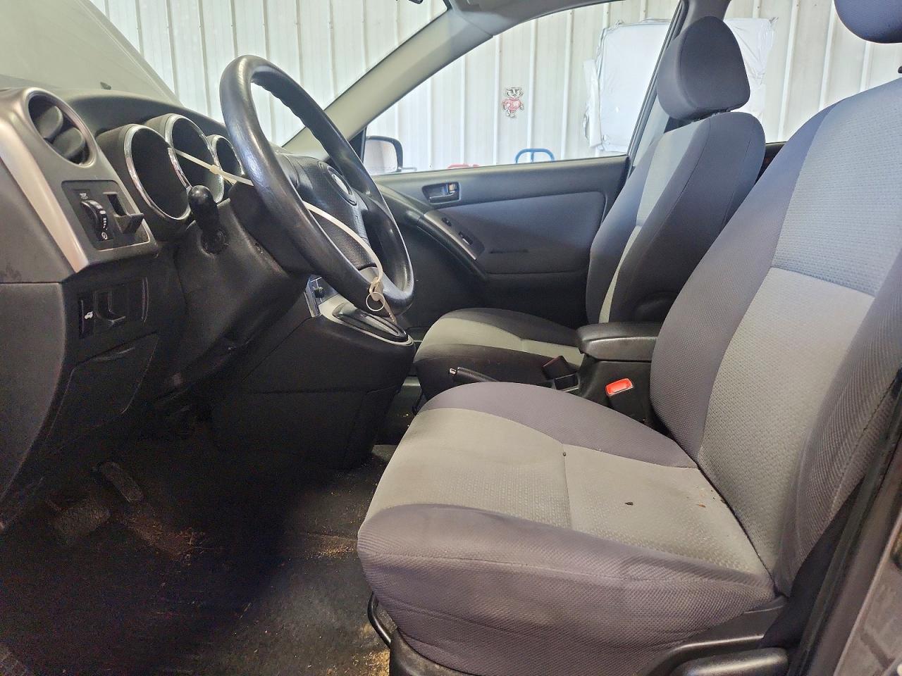 2004 Toyota Corolla Matrix Xr Gray vin: 2T1KR32E44C292322