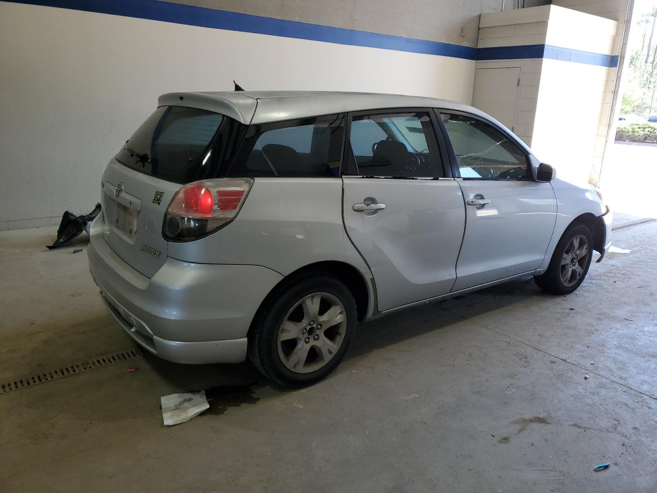 2005 Toyota Corolla Matrix Xr Gray vin: 2T1KR32E45C351001