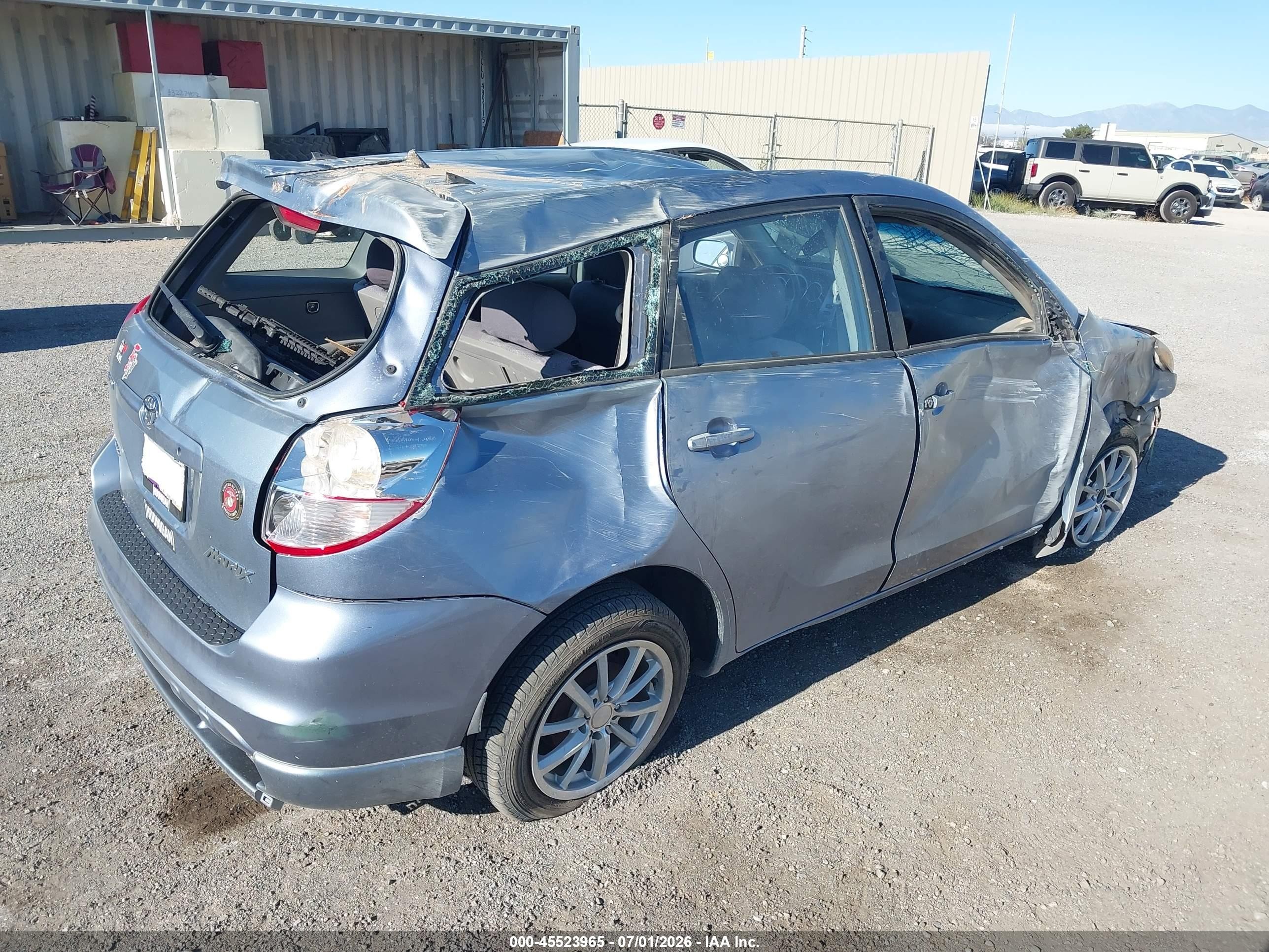 2004 Toyota Matrix Xr Light Blue vin: 2T1KR32E54C175218