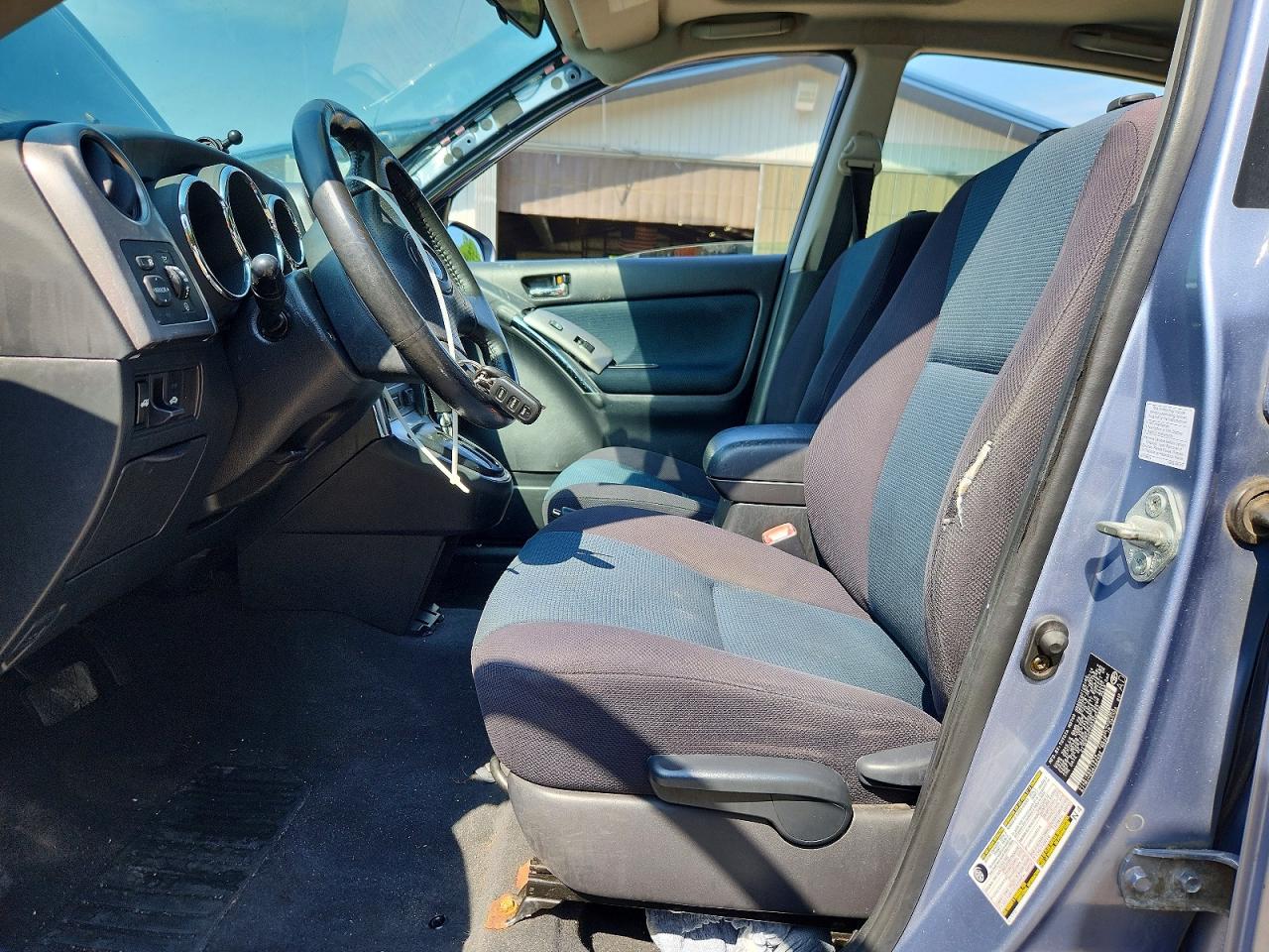 2005 Toyota Corolla Matrix Xr Silver vin: 2T1KR32E55C326592