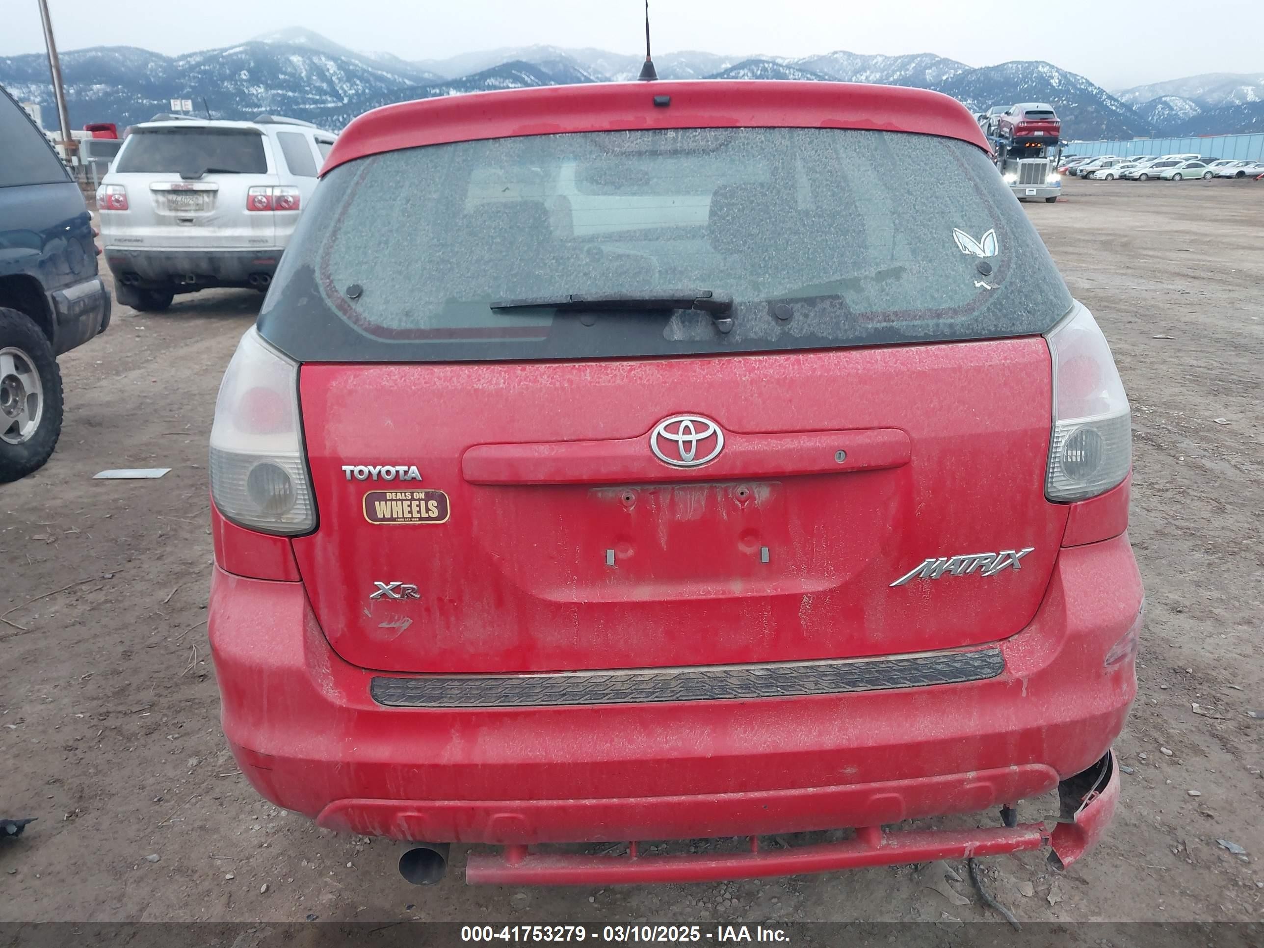 2005 Toyota Matrix Xr Red vin: 2T1KR32E55C354425