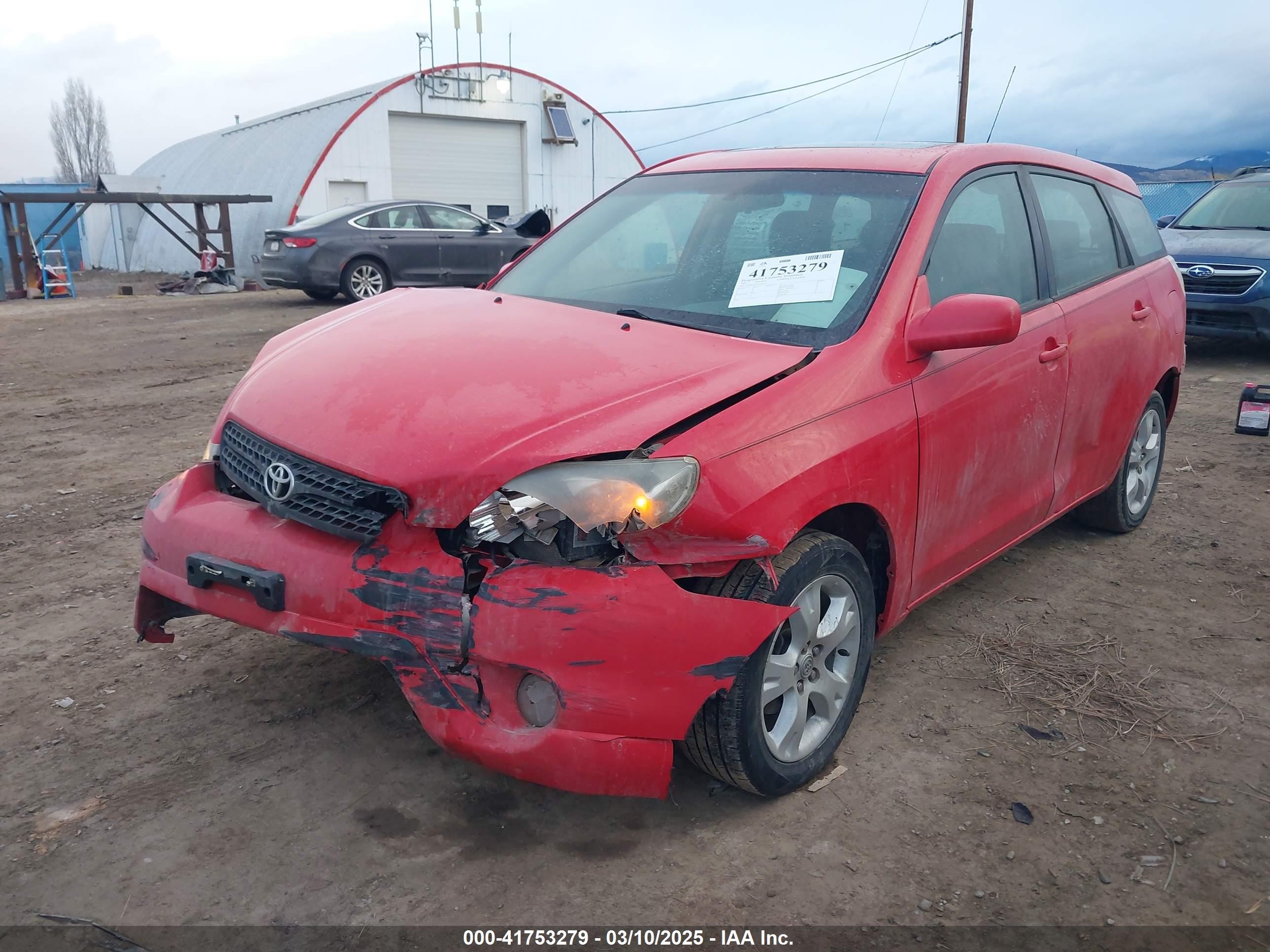 2005 Toyota Matrix Xr Red vin: 2T1KR32E55C354425