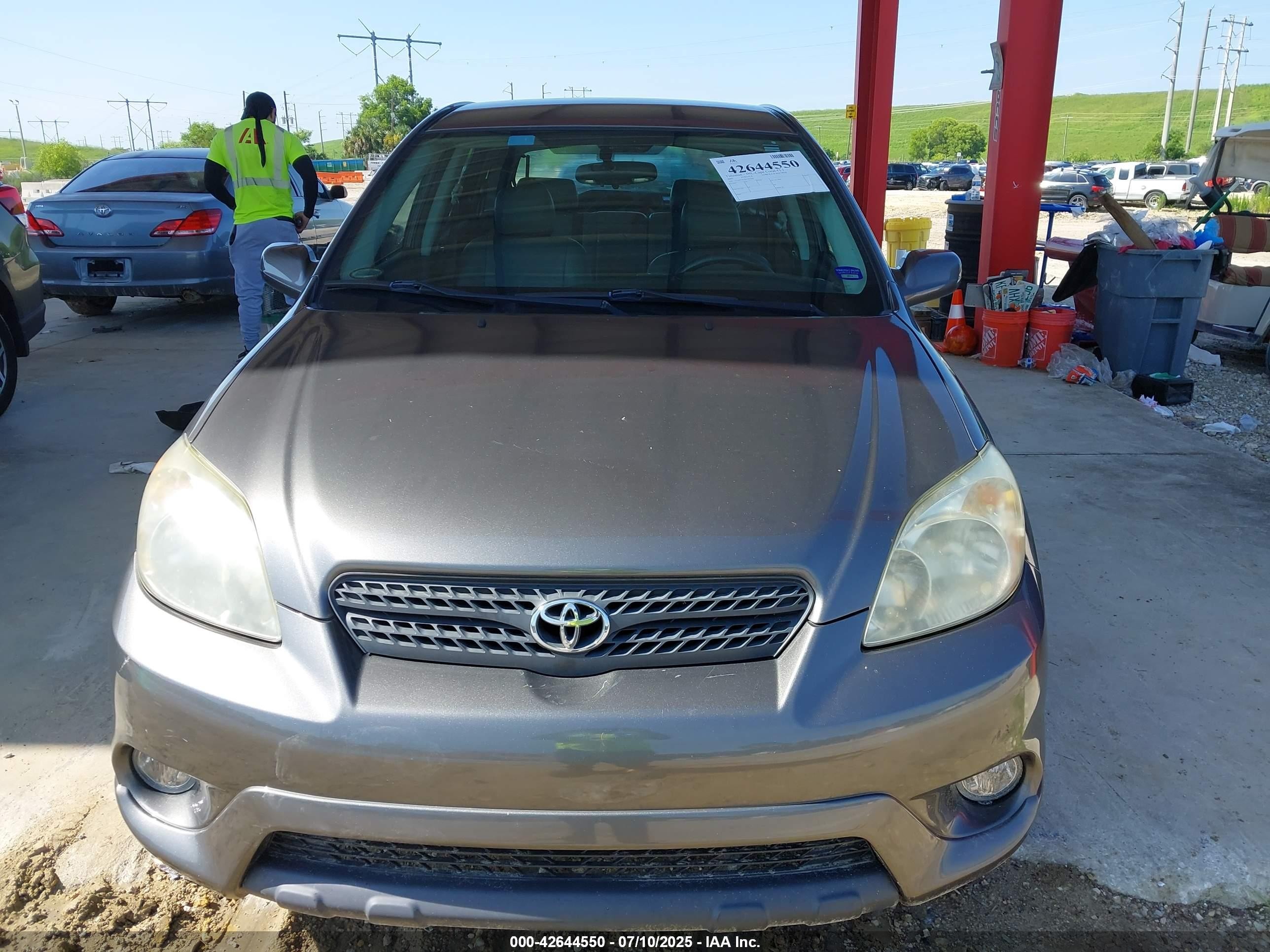 2005 Toyota Corolla Matrix Xr Gray vin: 2T1KR32E55C363299