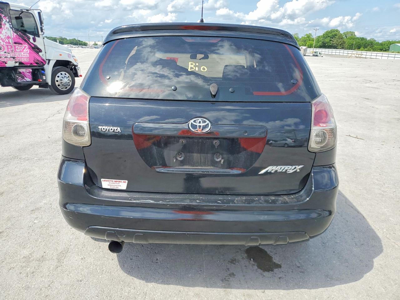 2005 Toyota Corolla Matrix Xr Черный vin: 2T1KR32E55C409486