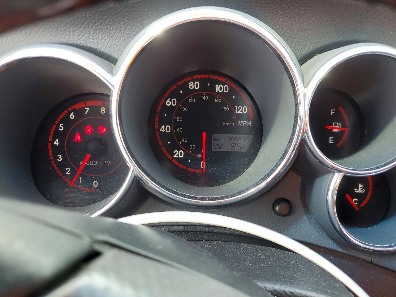 2005 Toyota Corolla Matrix Xr Черный vin: 2T1KR32E55C409486