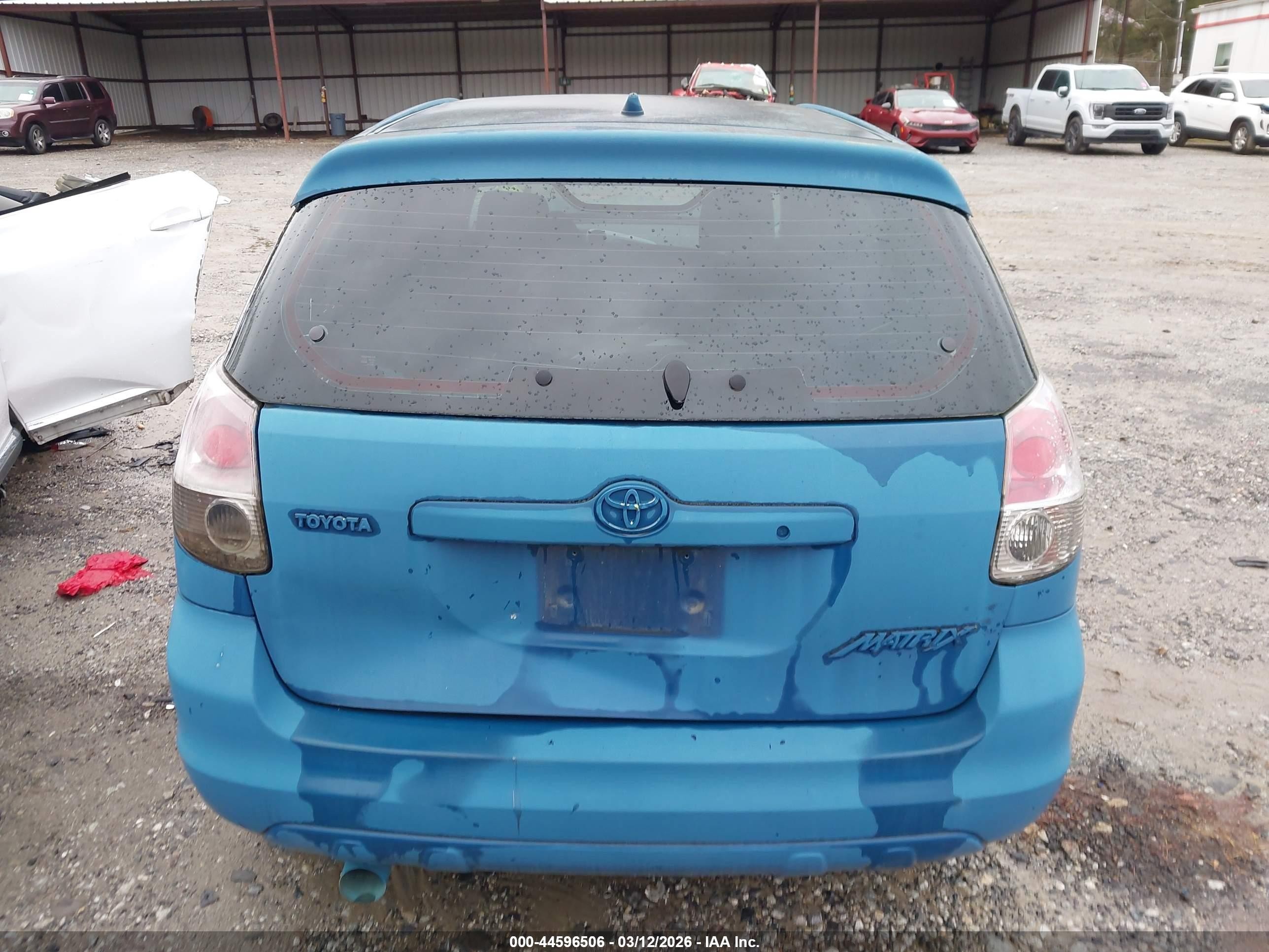 2005 Toyota Matrix   Синий vin: 2T1KR32E55C470417