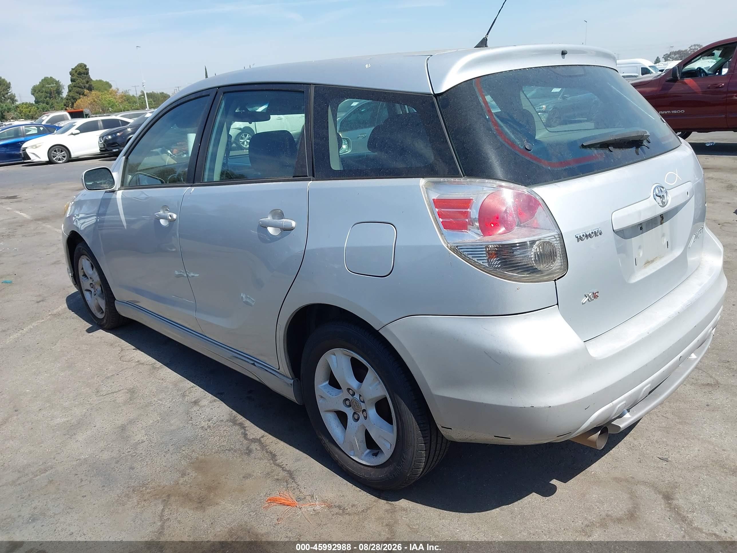 2006 Toyota Matrix Xr Silver vin: 2T1KR32E56C575217