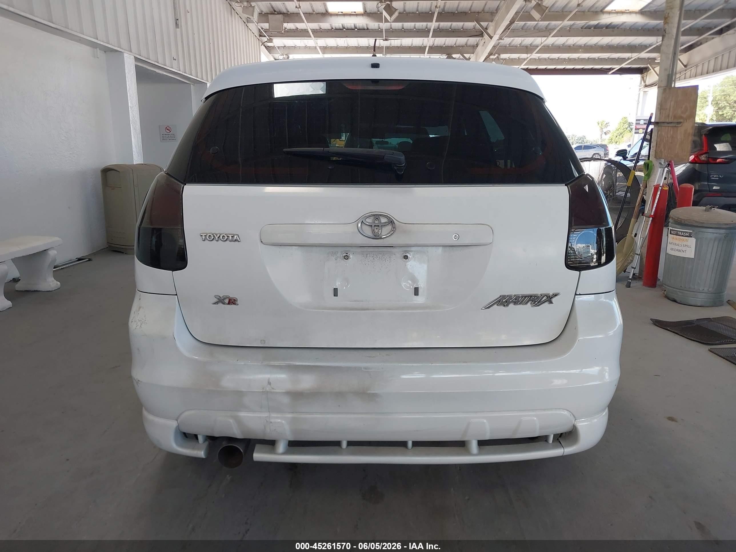 2006 Toyota Matrix Xr Белый vin: 2T1KR32E56C595693