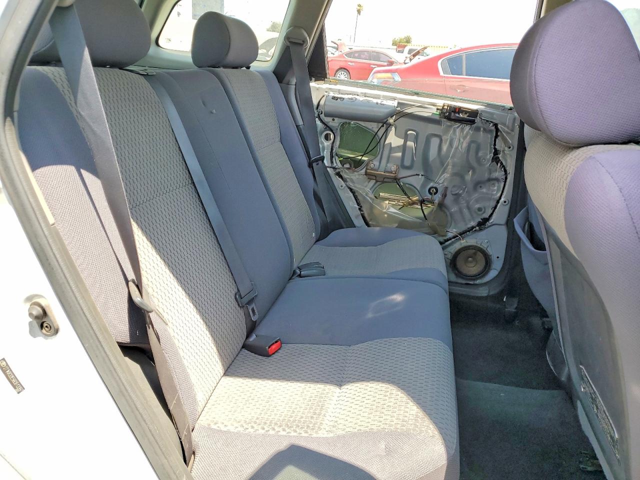 2006 Toyota Corolla Matrix Xr Silver vin: 2T1KR32E56C613397