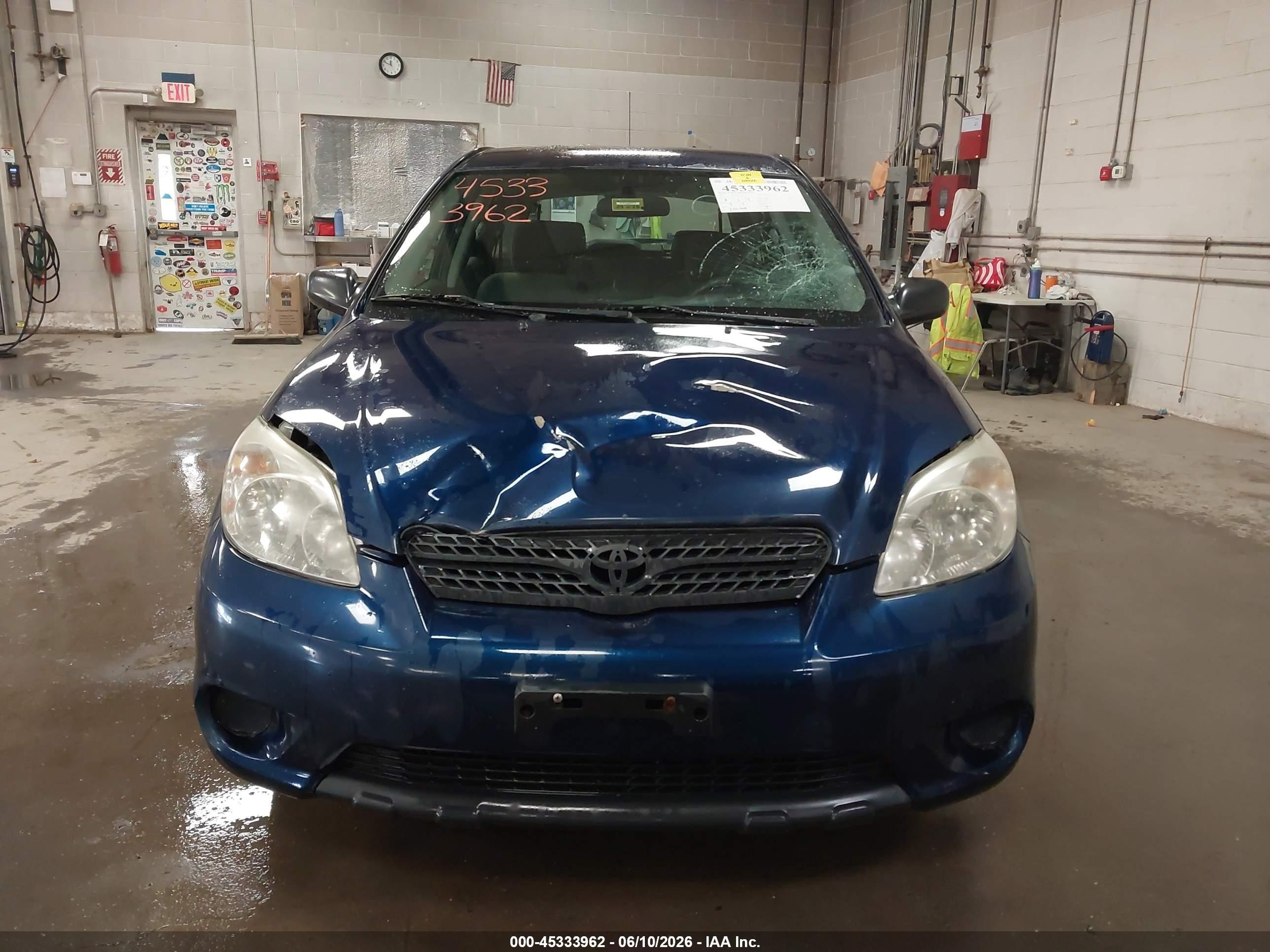 2007 Toyota Matrix Blue vin: 2T1KR32E57C641301