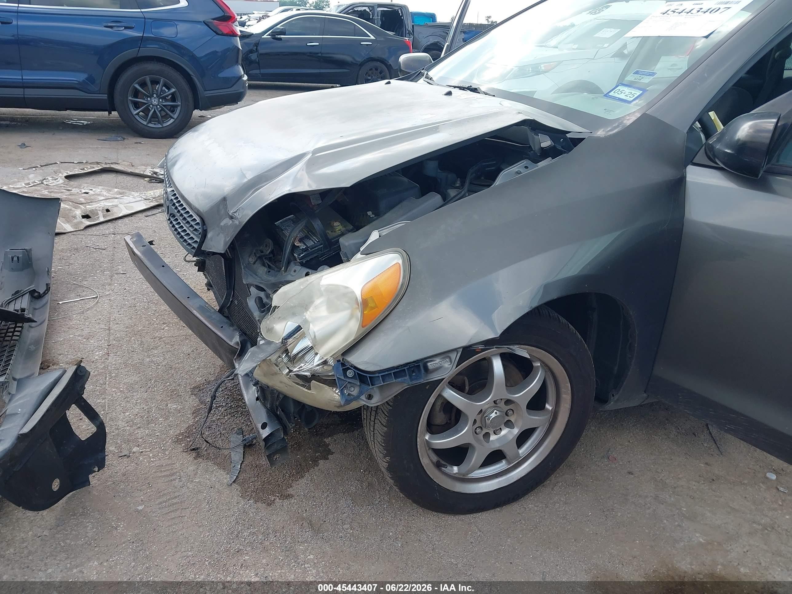 2007 Toyota Matrix   Gray vin: 2T1KR32E57C648782