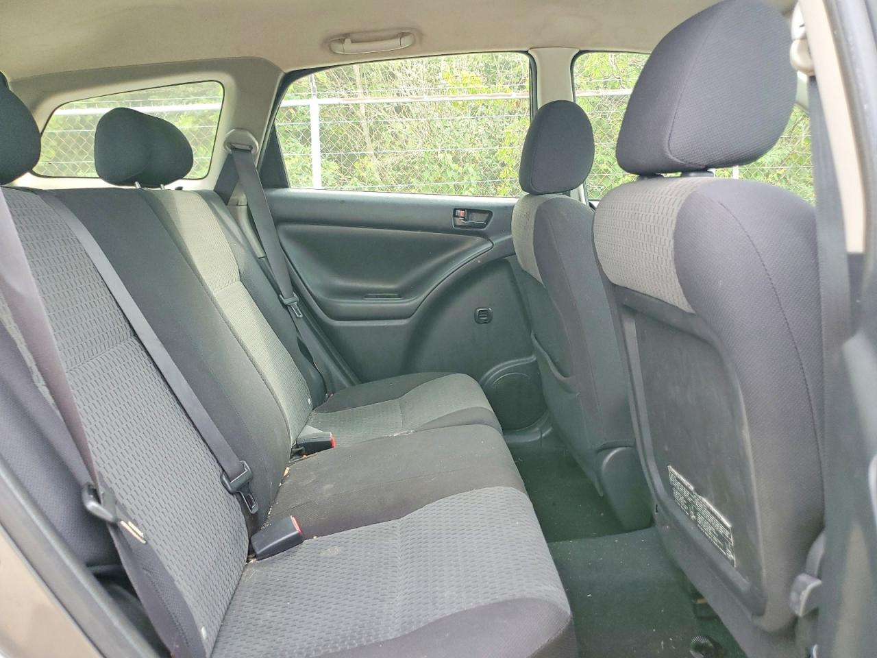 2007 Toyota Matrix Base Gray vin: 2T1KR32E57C680955