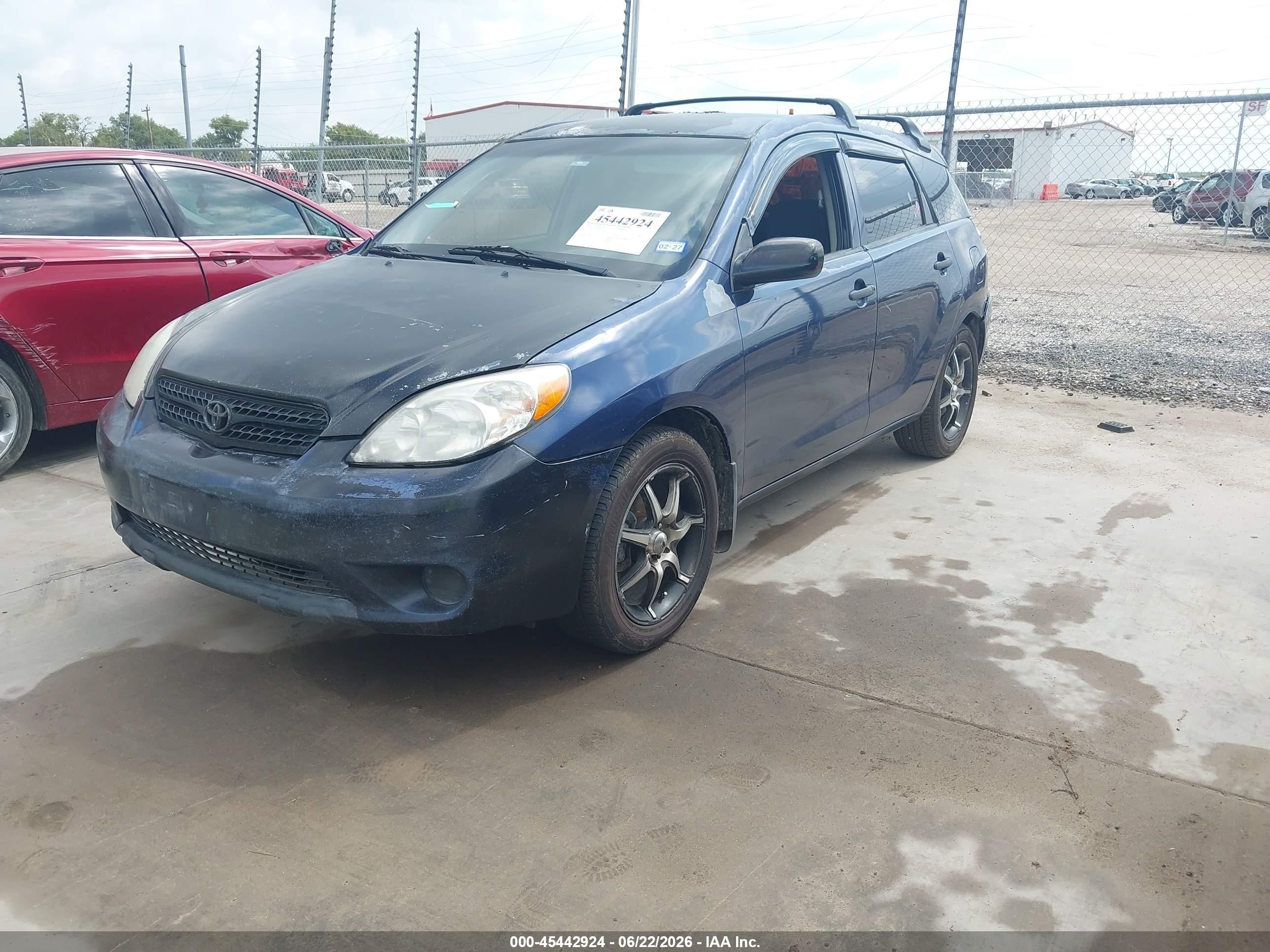 2008 Toyota Matrix   Blue vin: 2T1KR32E58C694677