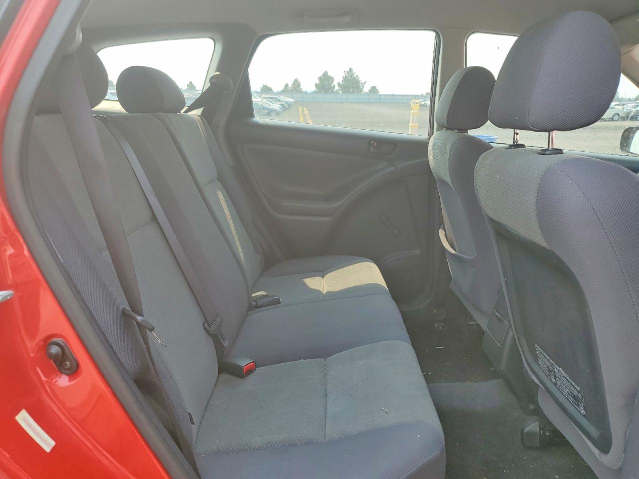 2003 Toyota Corolla Matrix Xr Red vin: 2T1KR32E63C019445