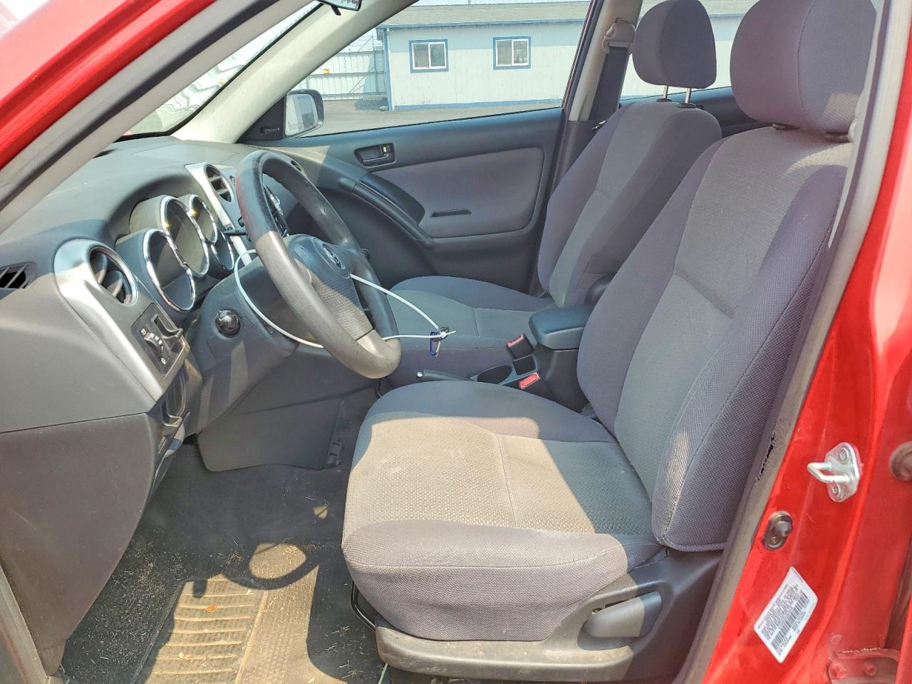 2003 Toyota Corolla Matrix Xr Red vin: 2T1KR32E63C019445