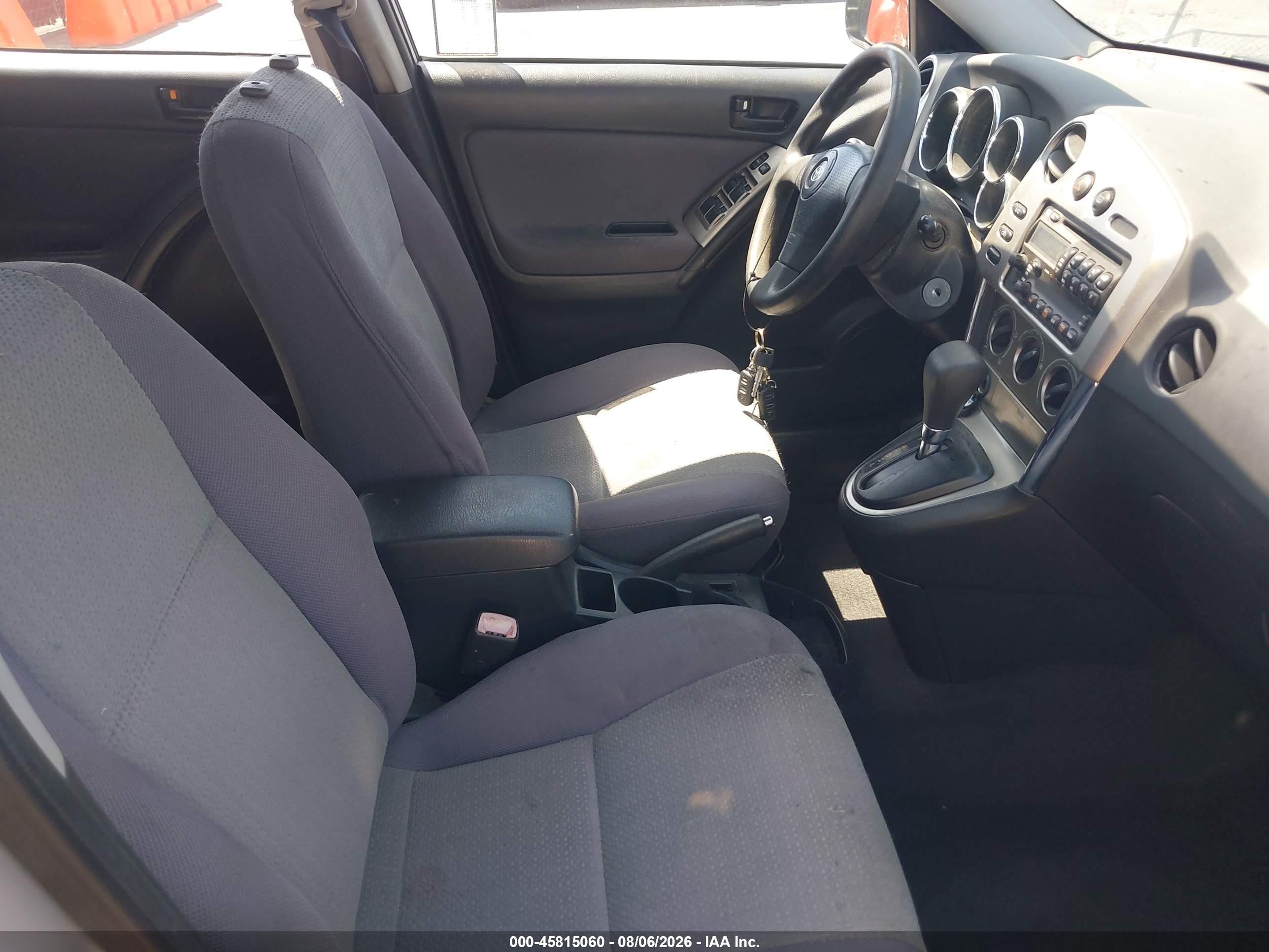 2004 Toyota Matrix Standard Silver vin: 2T1KR32E64C173736