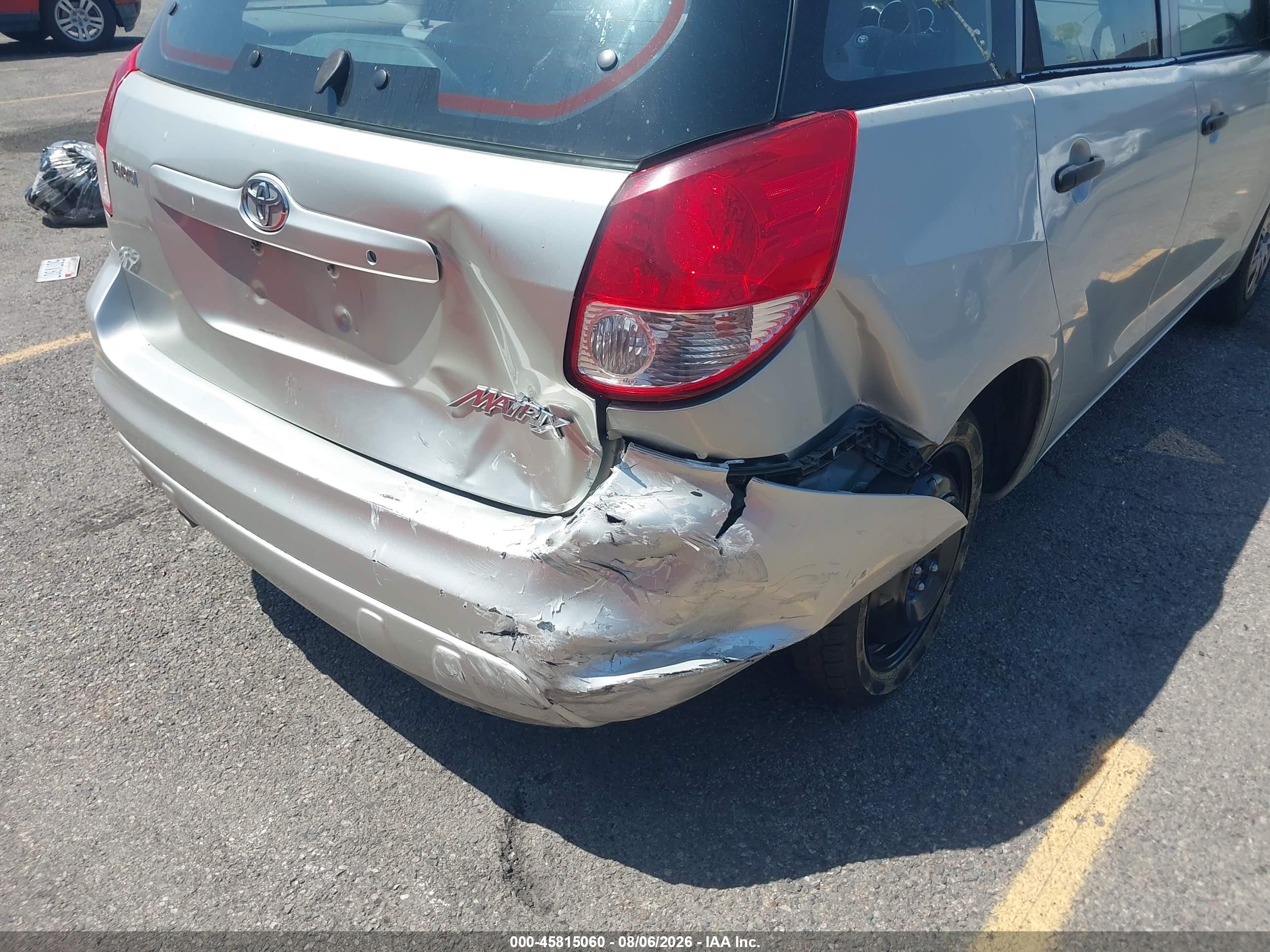 2004 Toyota Matrix Standard Silver vin: 2T1KR32E64C173736