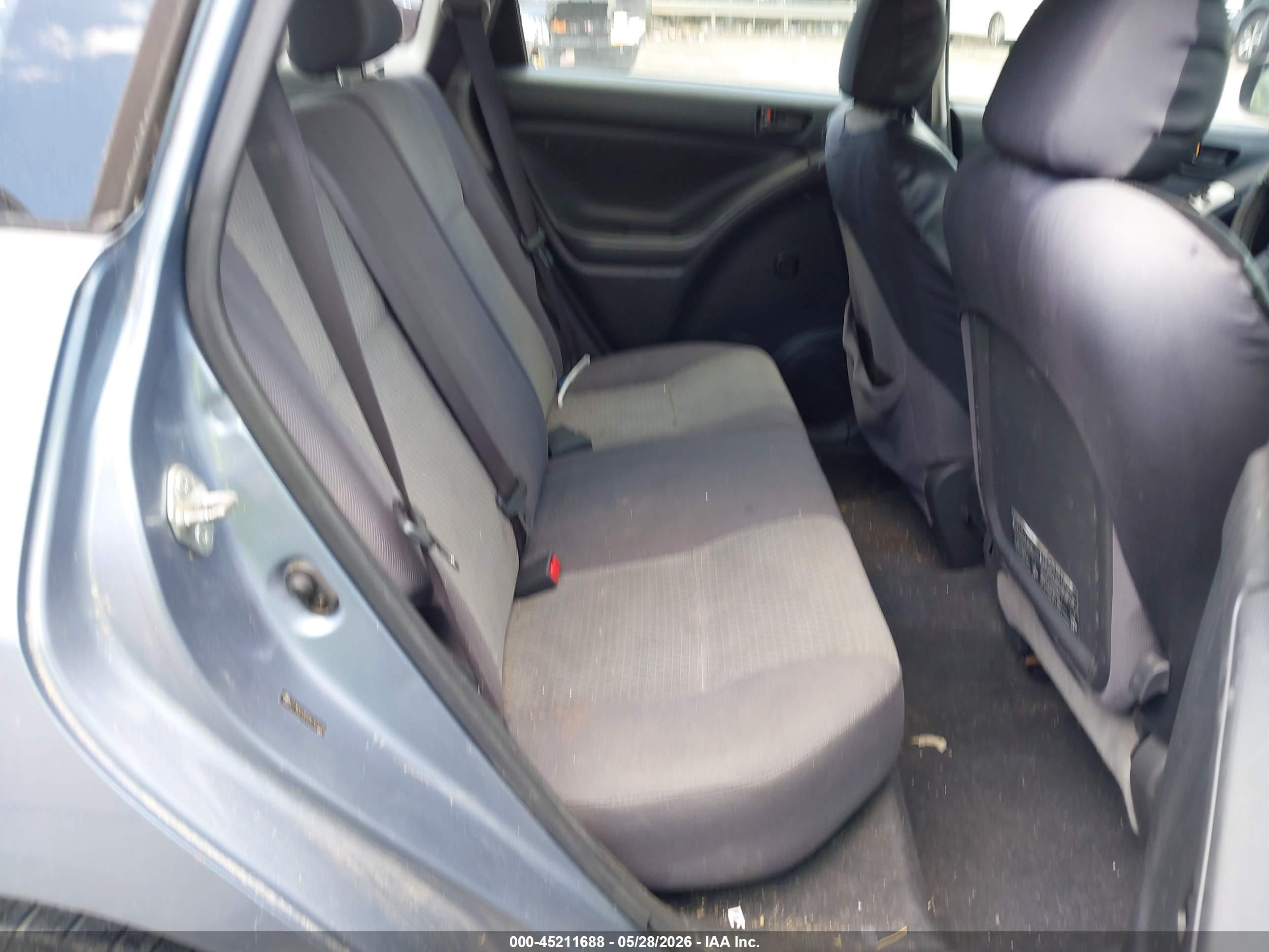 2005 Toyota Matrix   Blue vin: 2T1KR32E65C327220