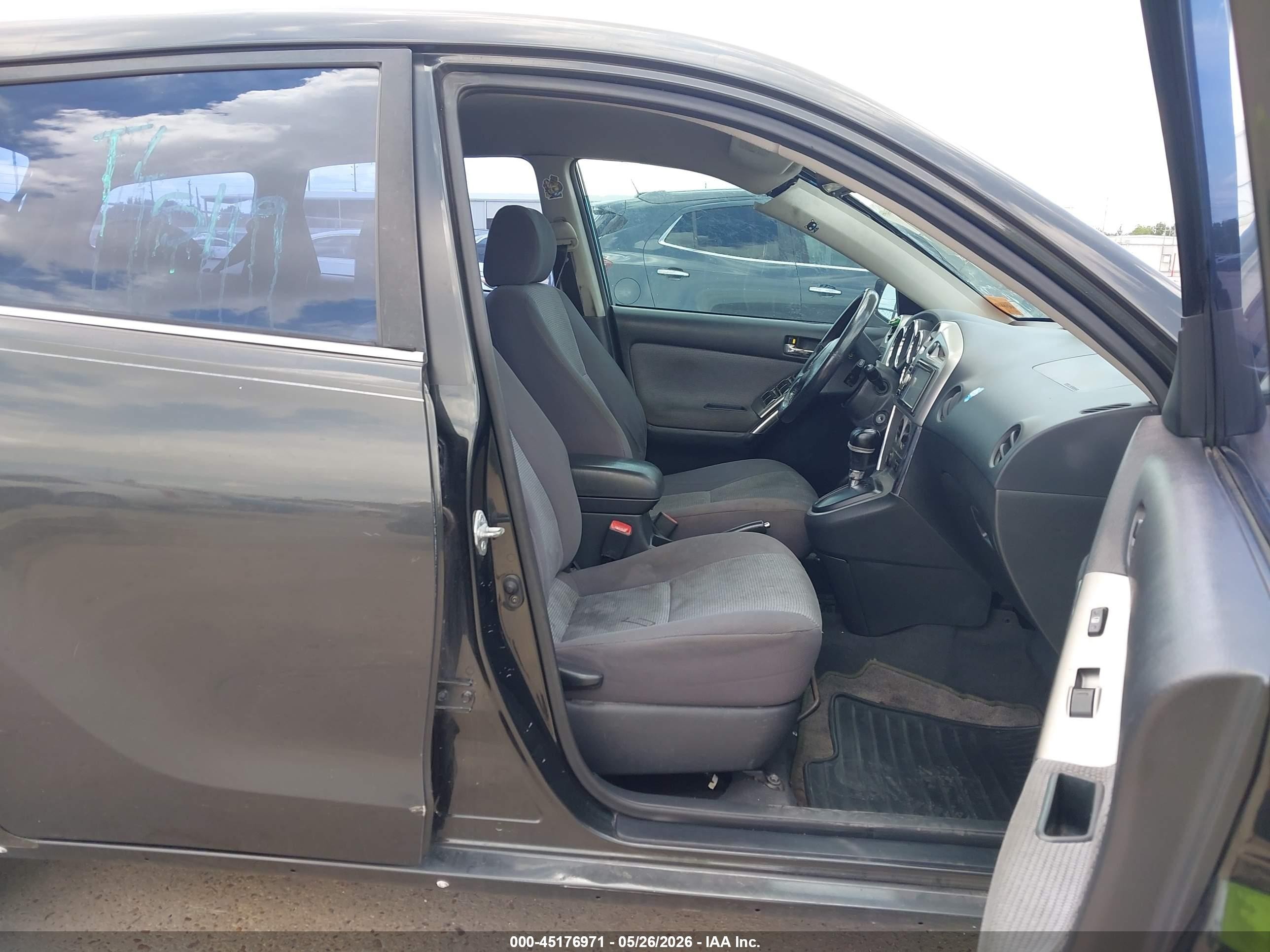 2005 Toyota Matrix Xr Черный vin: 2T1KR32E65C334880