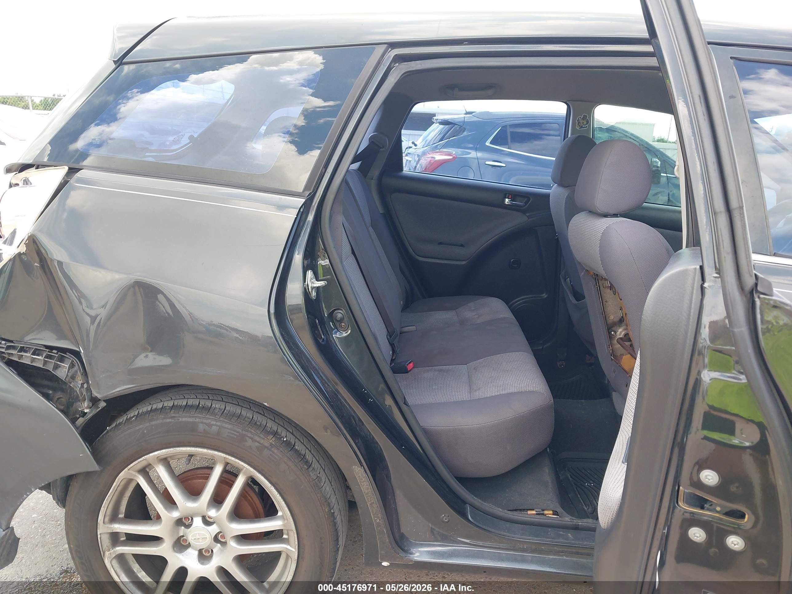 2005 Toyota Matrix Xr Черный vin: 2T1KR32E65C334880