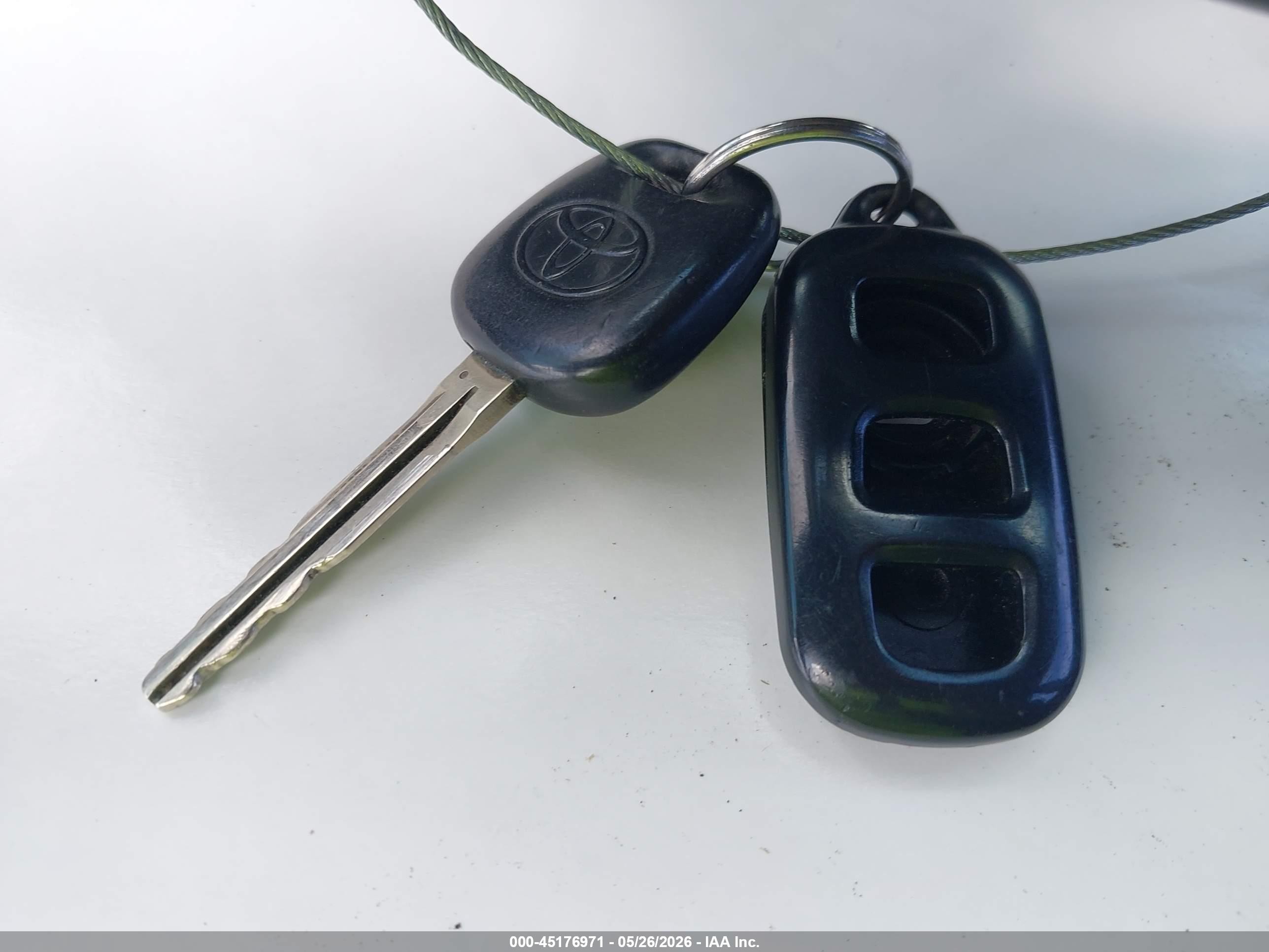 2005 Toyota Matrix Xr Черный vin: 2T1KR32E65C334880